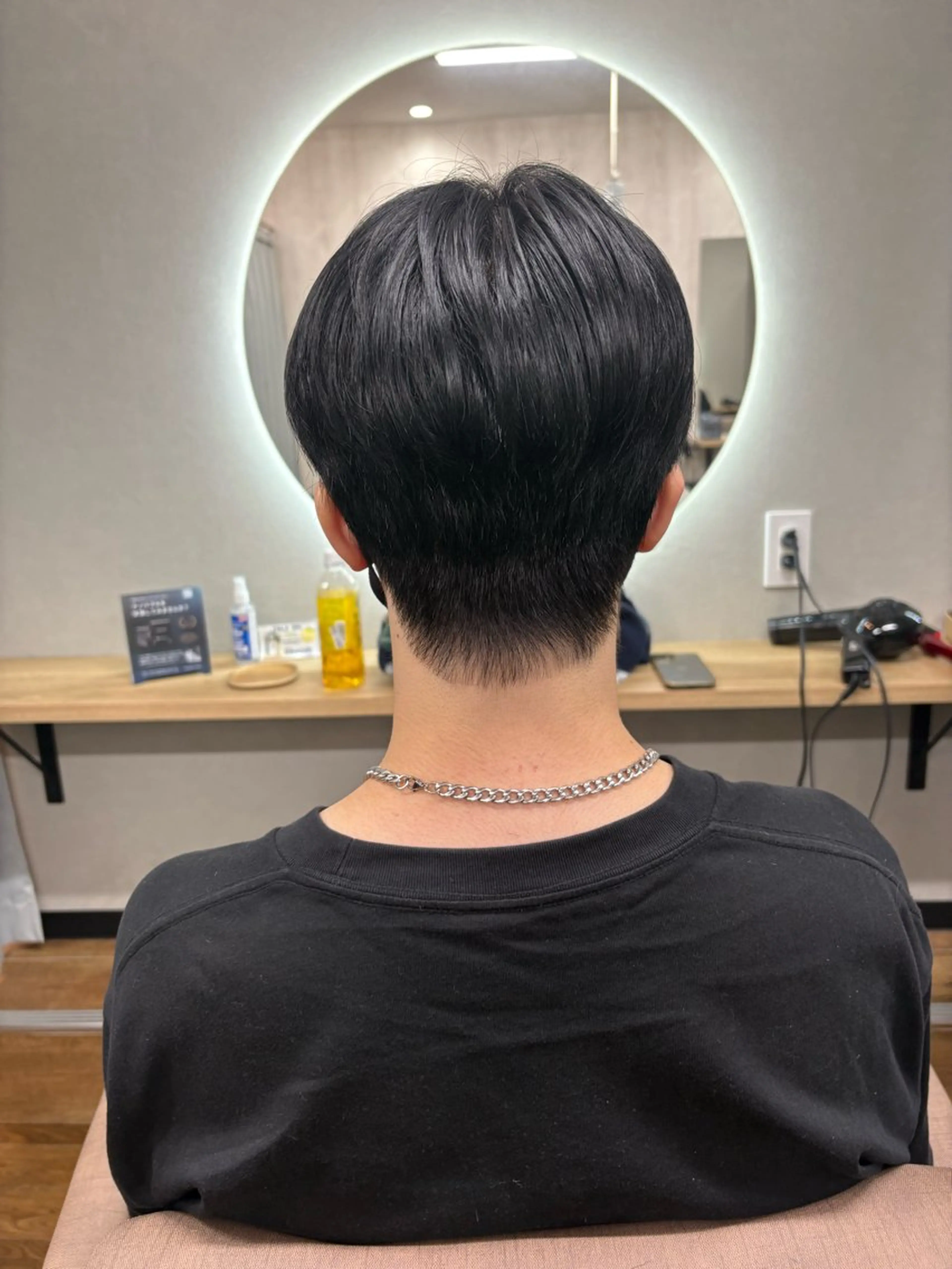 ショート カラー 黒髪 ブルーカラー ブルーブラック カット ヘアカラー TELA HAIR 幕張本郷店　千尋のヘアスタイル