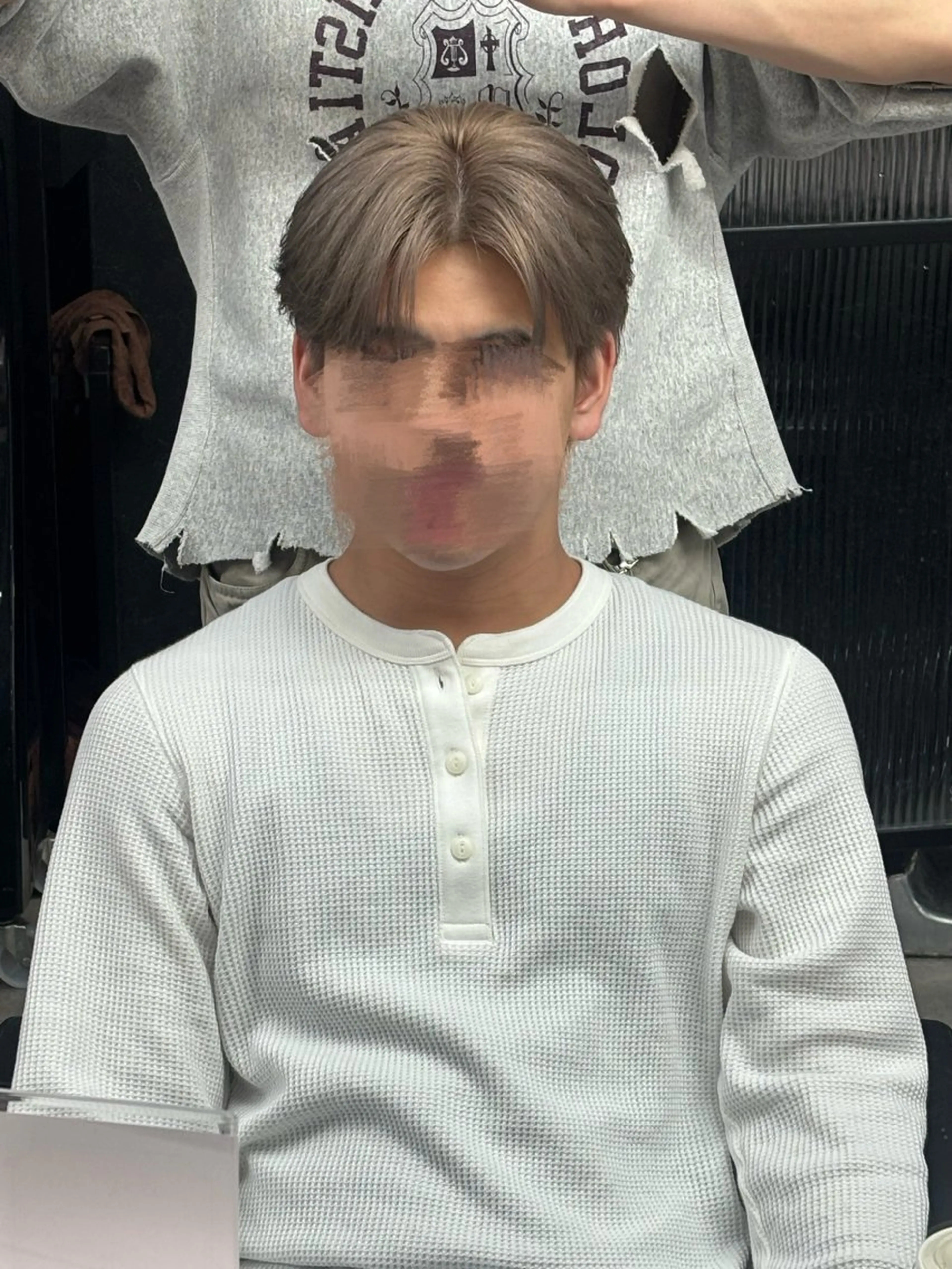 カラー メンズ メンズブリーチ ブリーチ グレージュ ミルクティーグレージュ ヘアカラー トリートメント ヘアセット メンズ専門🔥/池袋 りくとのヘアスタイル