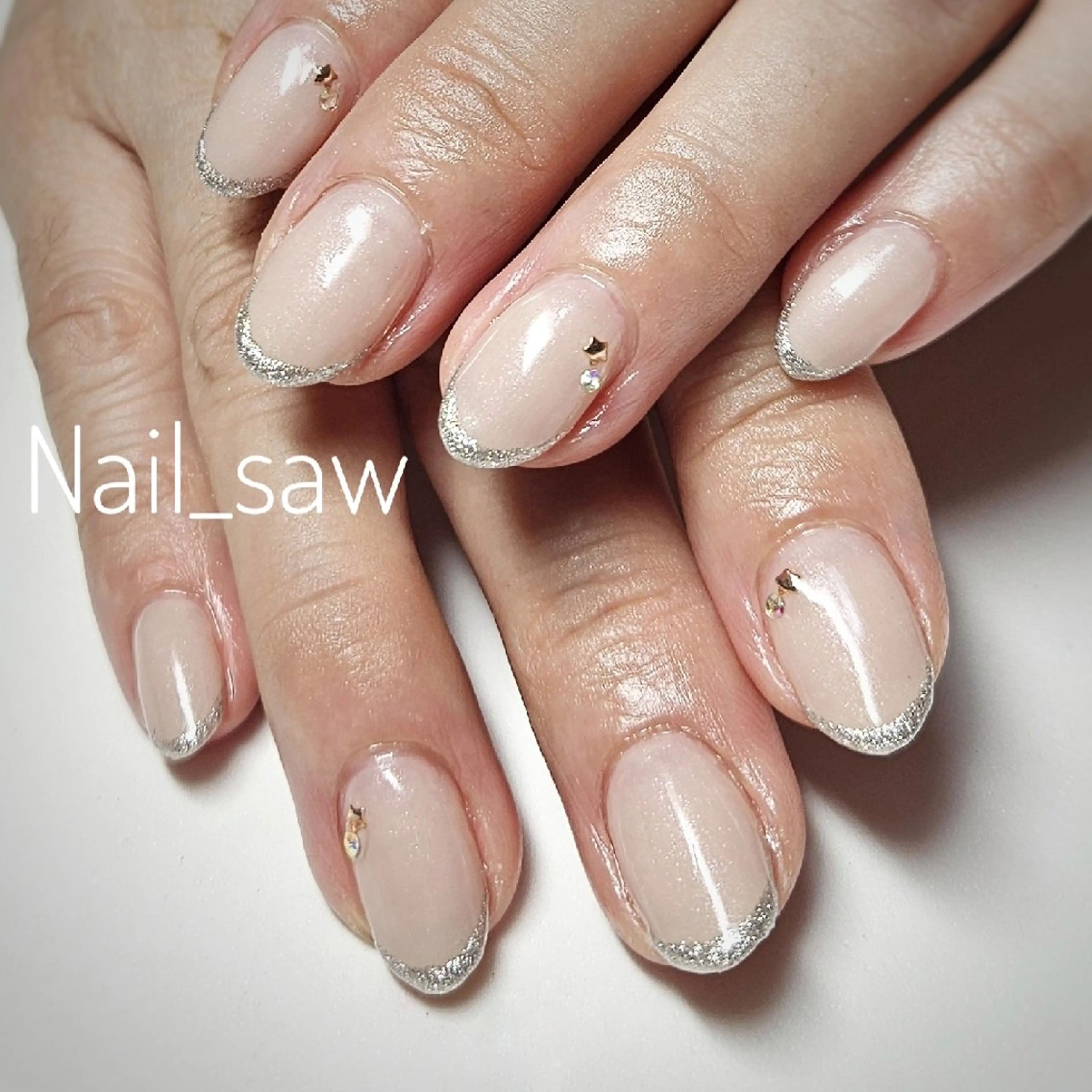 ネイル フレンチネイル ラメ(グリッター) ハンドネイル Y. Saoriのネイルデザイン