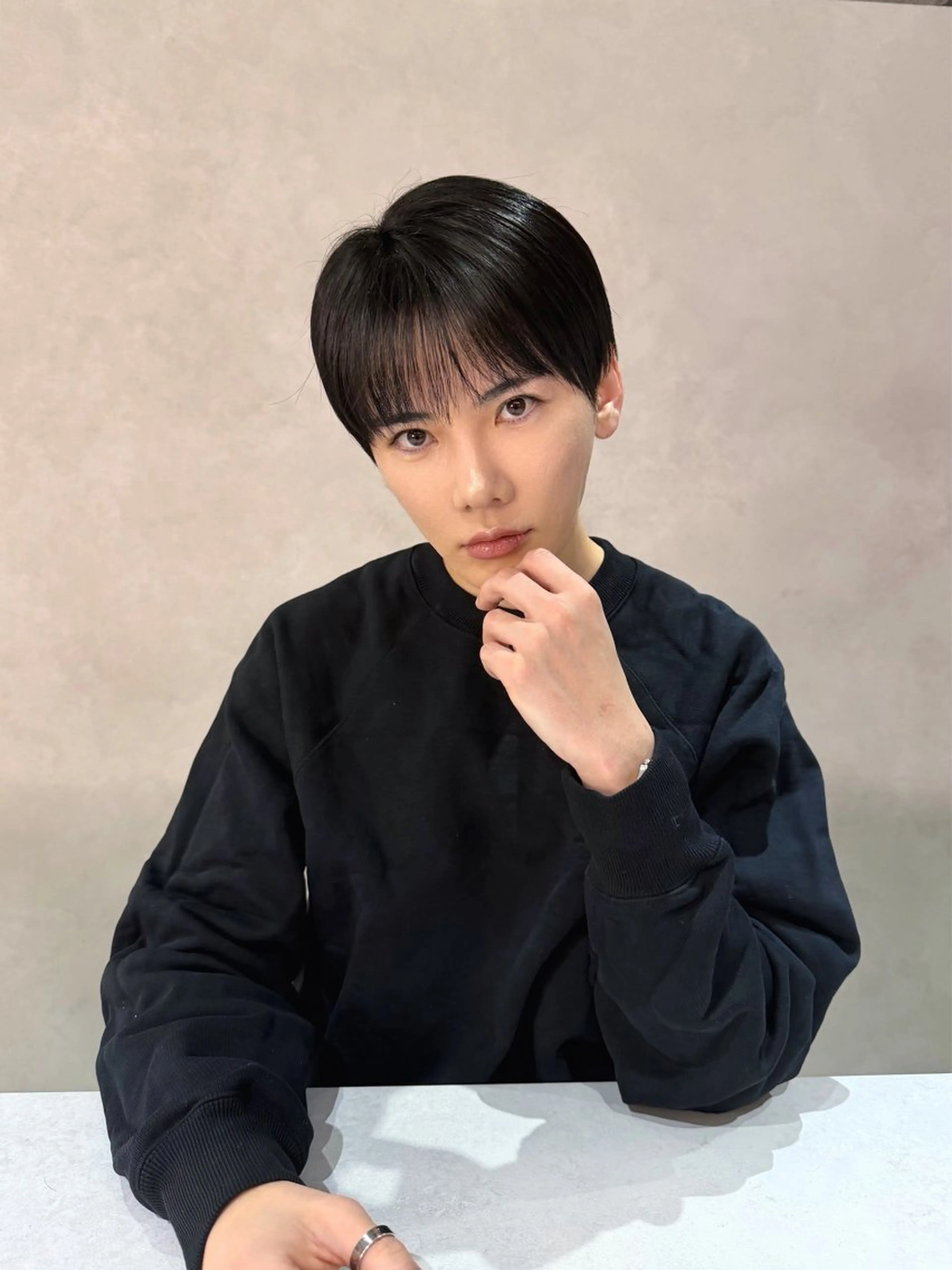 ショート カラー 新島 涼のヘアスタイル