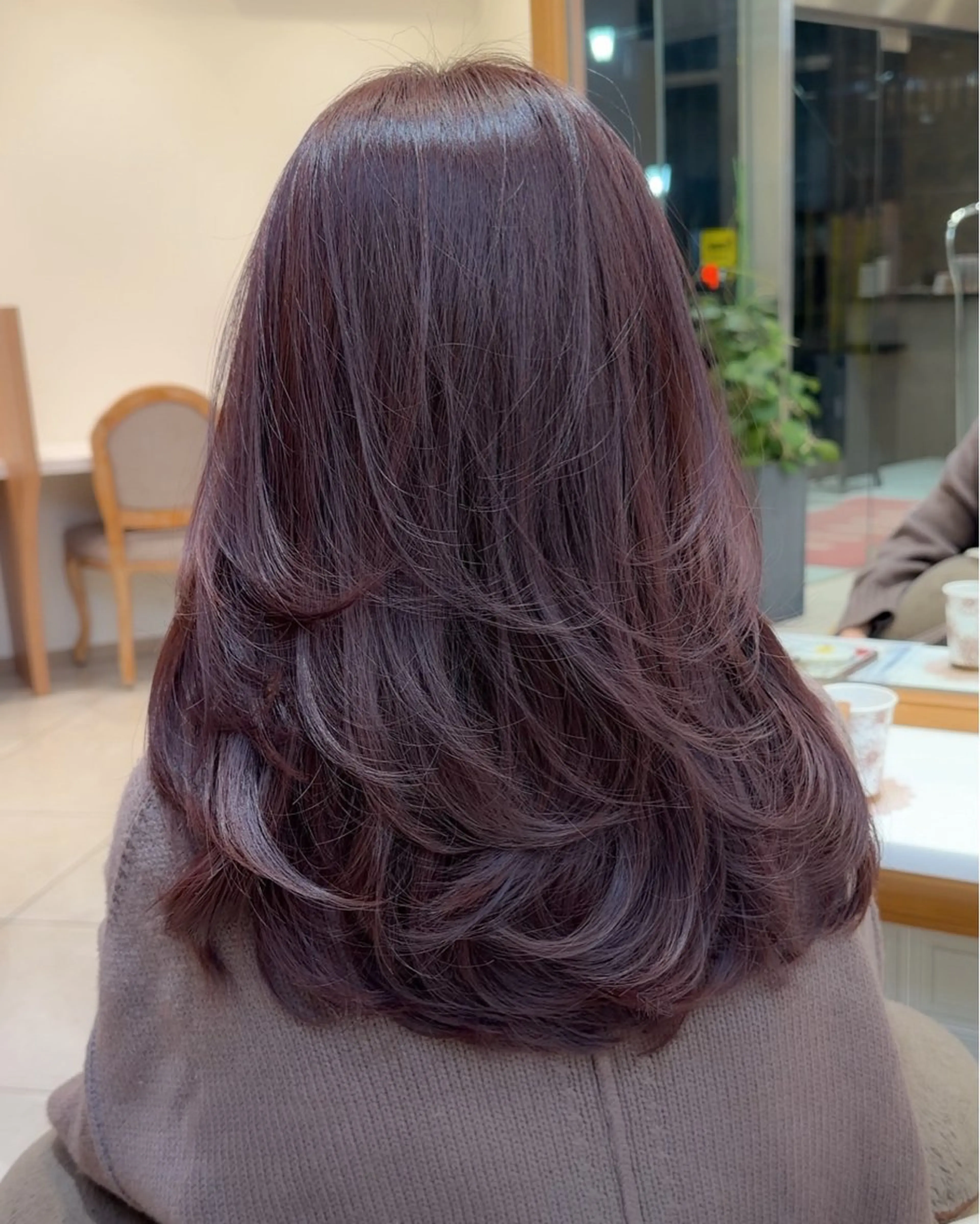 セミロング セミロングパーマ くびれヘア 顔まわりレイヤー 顔周りカット 髪質改善 カット ヘアカラー トリートメント ミタニ/髪質改善 /レイヤーカットのヘアスタイル