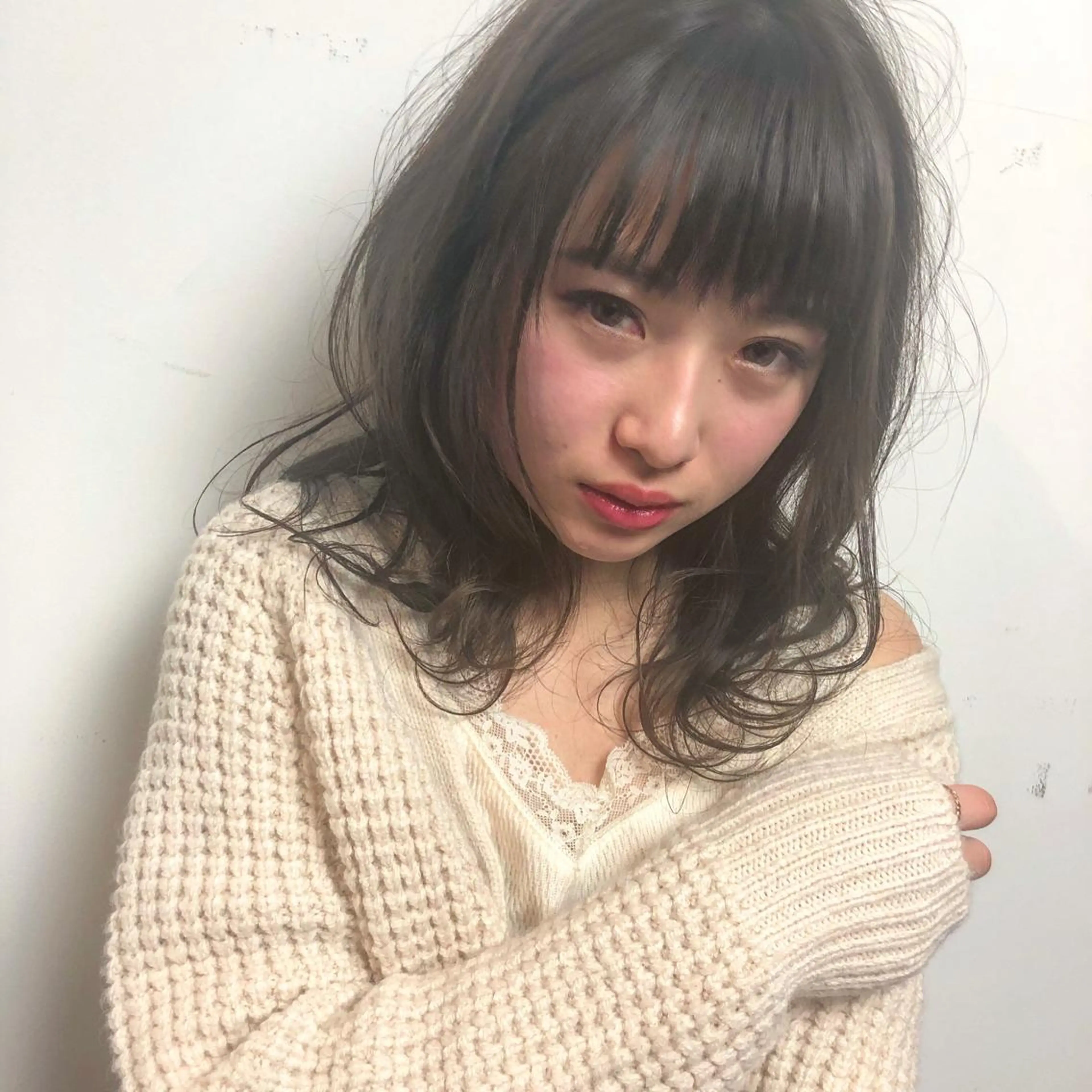 セミロング カラー パーマ ダークグレー カット ヘアカラー トリートメント 髪質改善、エクステ 山口卓哉のヘアスタイル