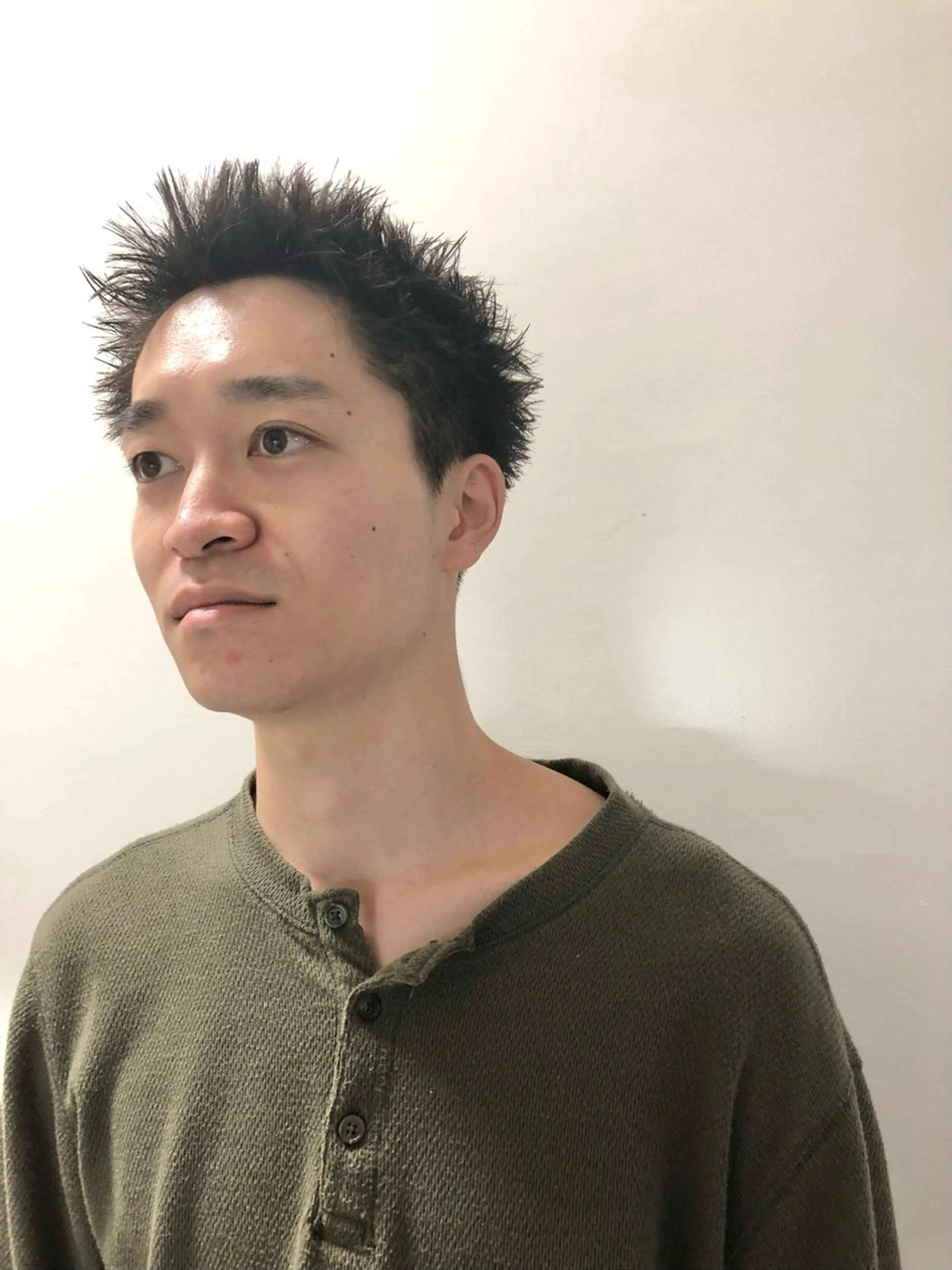 ヘアアレンジ メンズ スパイキーショート カット トリートメント ヘアセット メンズ特化✂️栗原 侑也のヘアスタイル