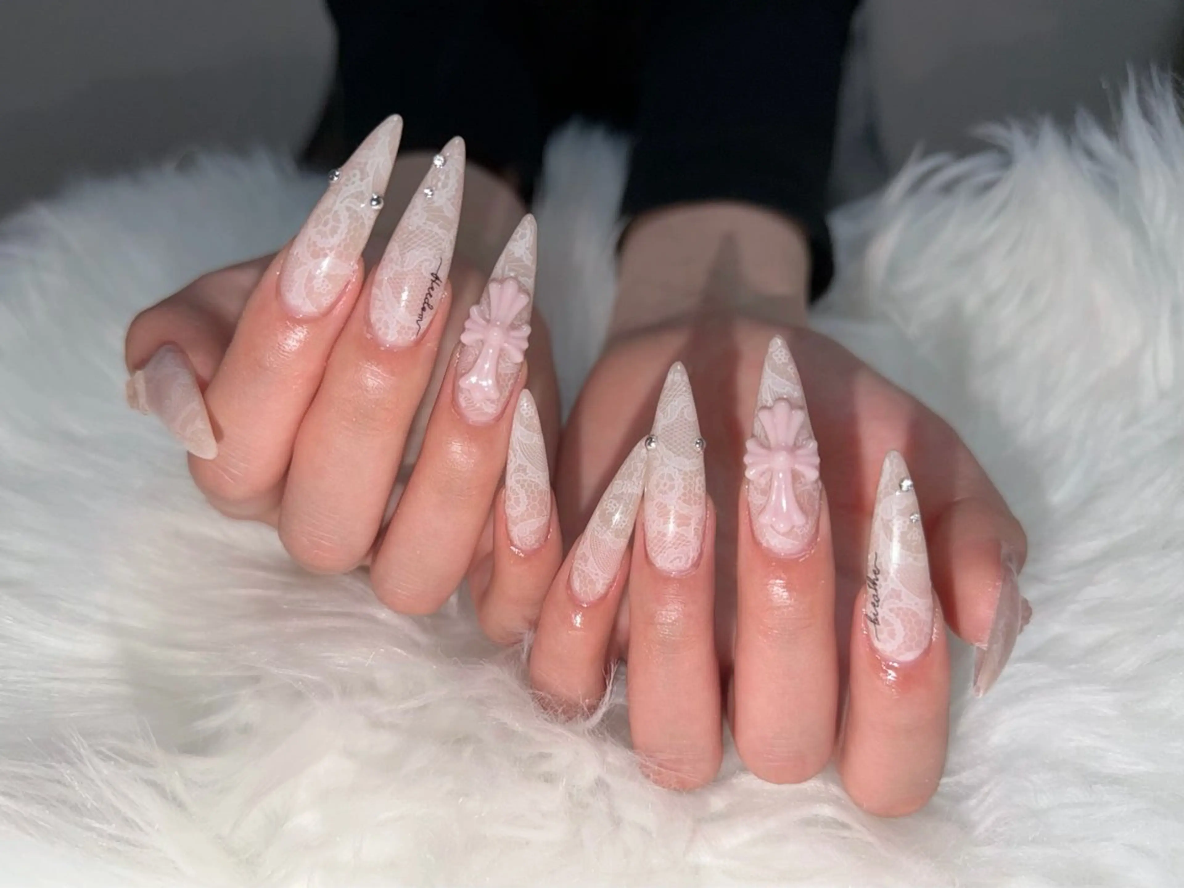 ネイル レース ハンドネイル BERA NAILSのネイルデザイン