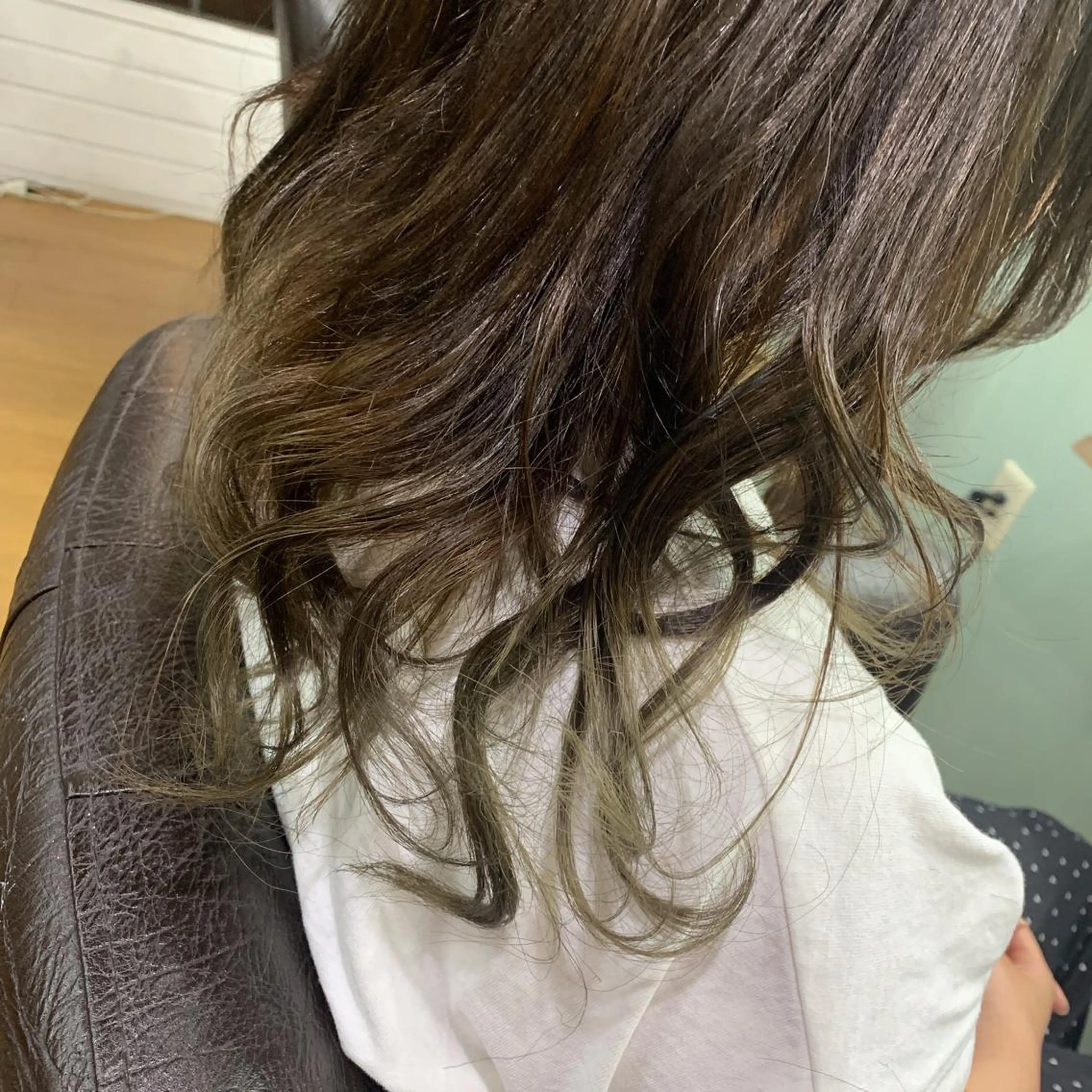 ロング カラー R ri R takagiのヘアスタイル