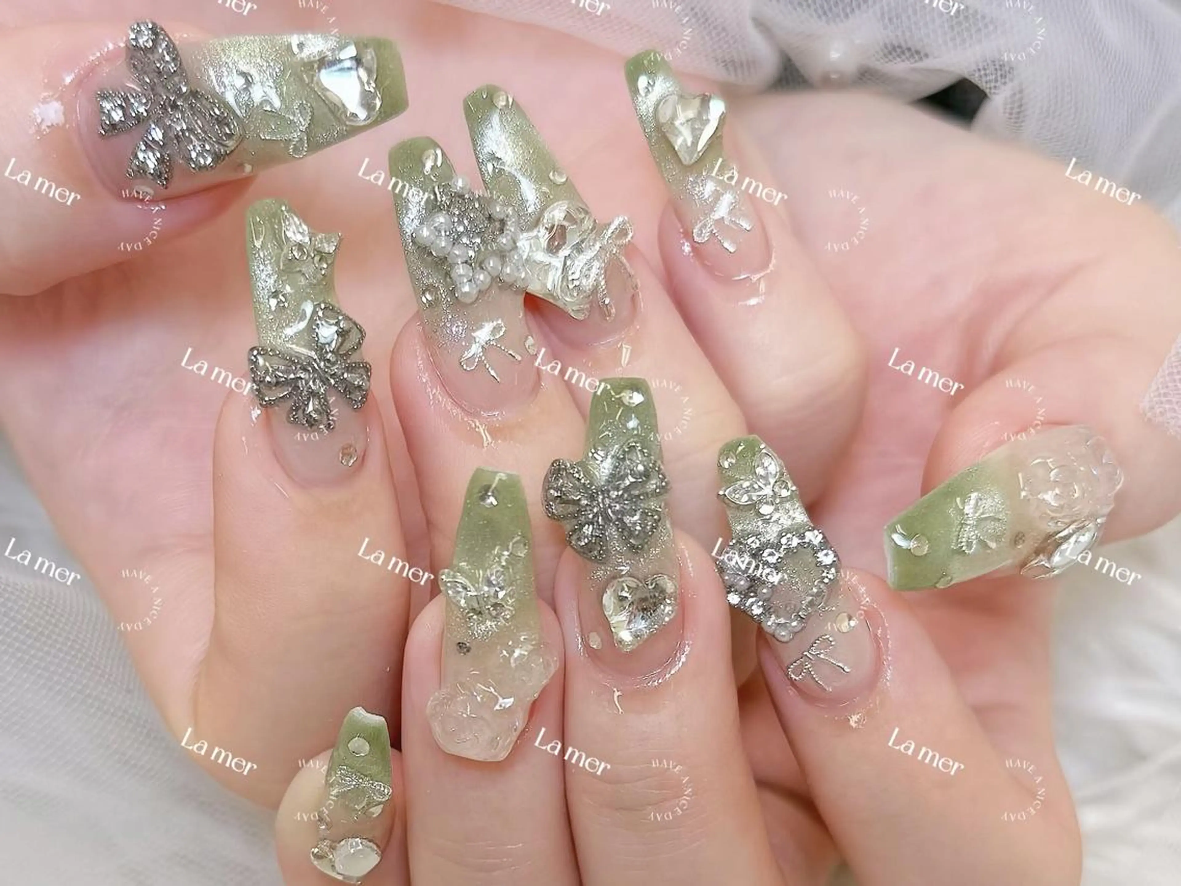 ネイル hikikibyee ♡のネイルデザイン