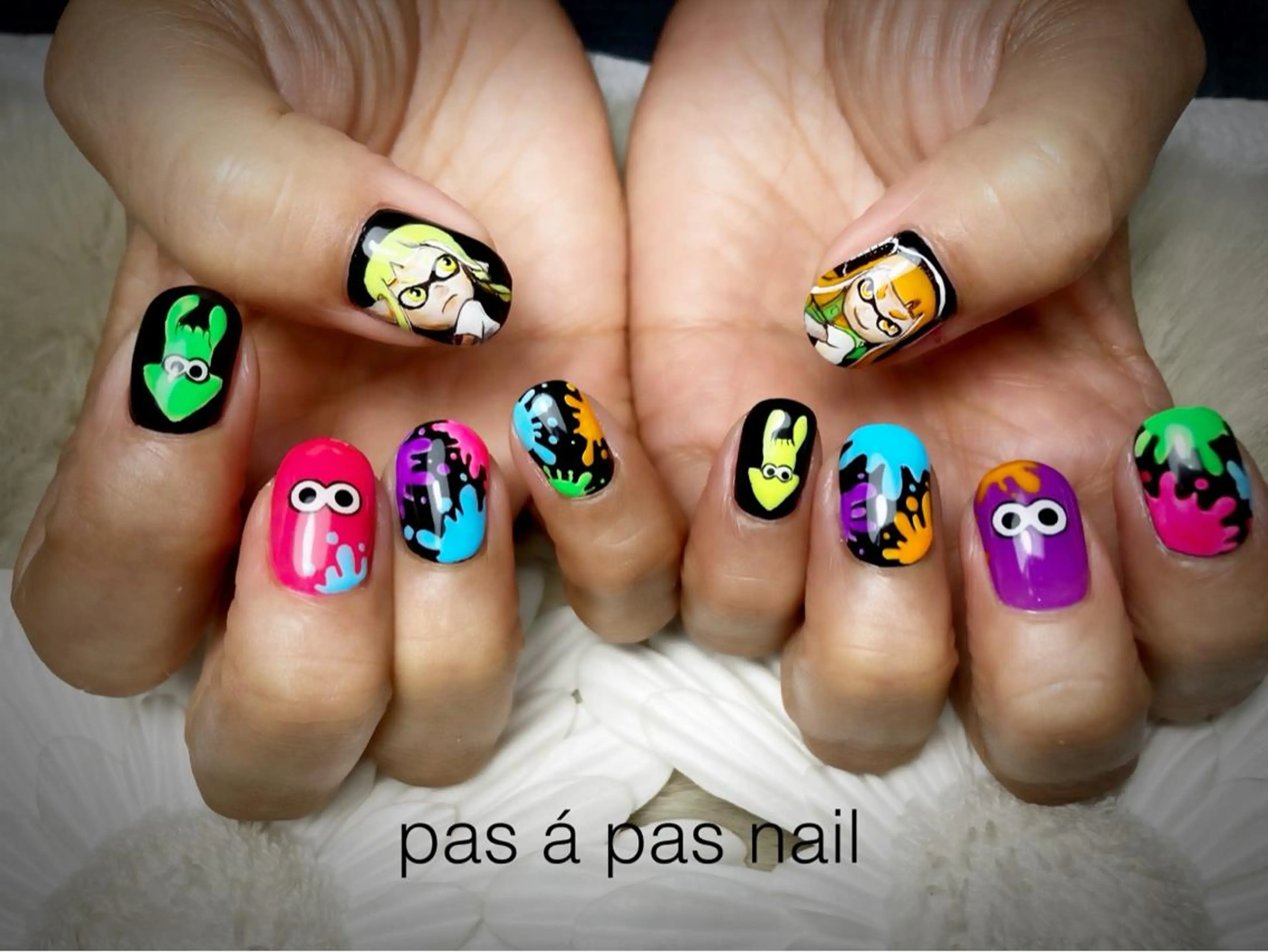 ネイル Yakko pas á pasのネイルデザイン