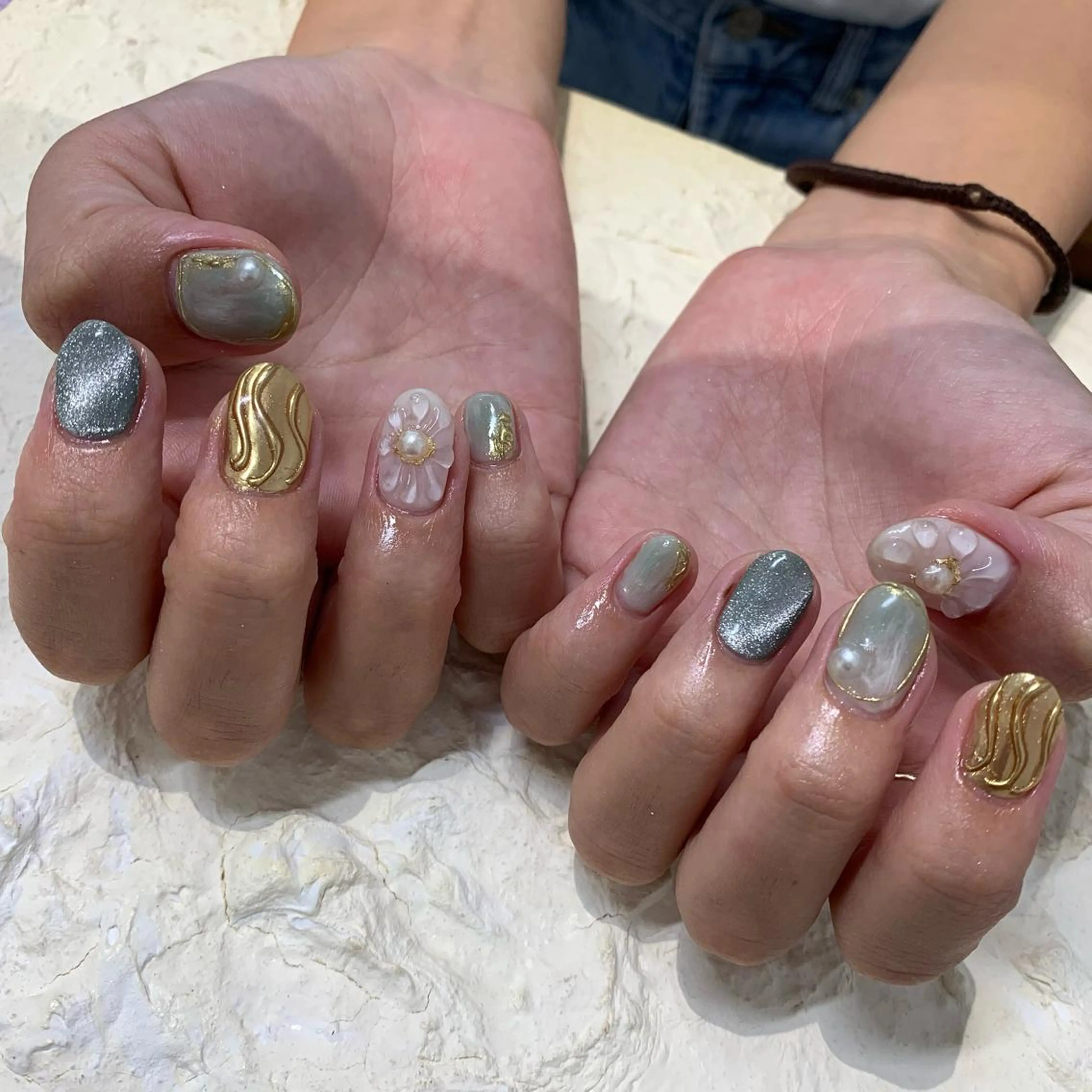 ネイル ぷっくりネイル マキノ ユイのネイルデザイン