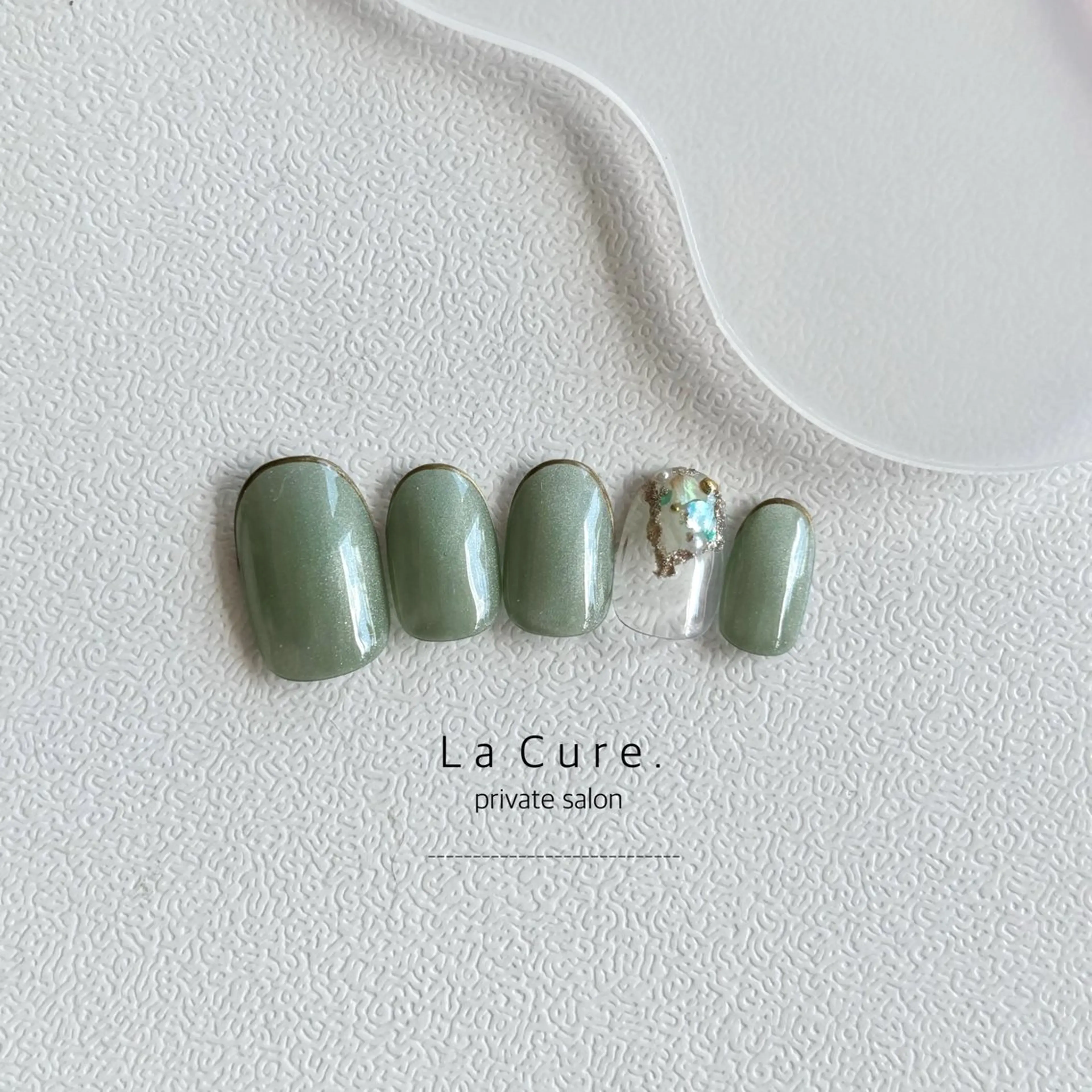 ネイル マグネットネイル ニュアンスネイル ハンドネイル Lacure. misaのネイルデザイン