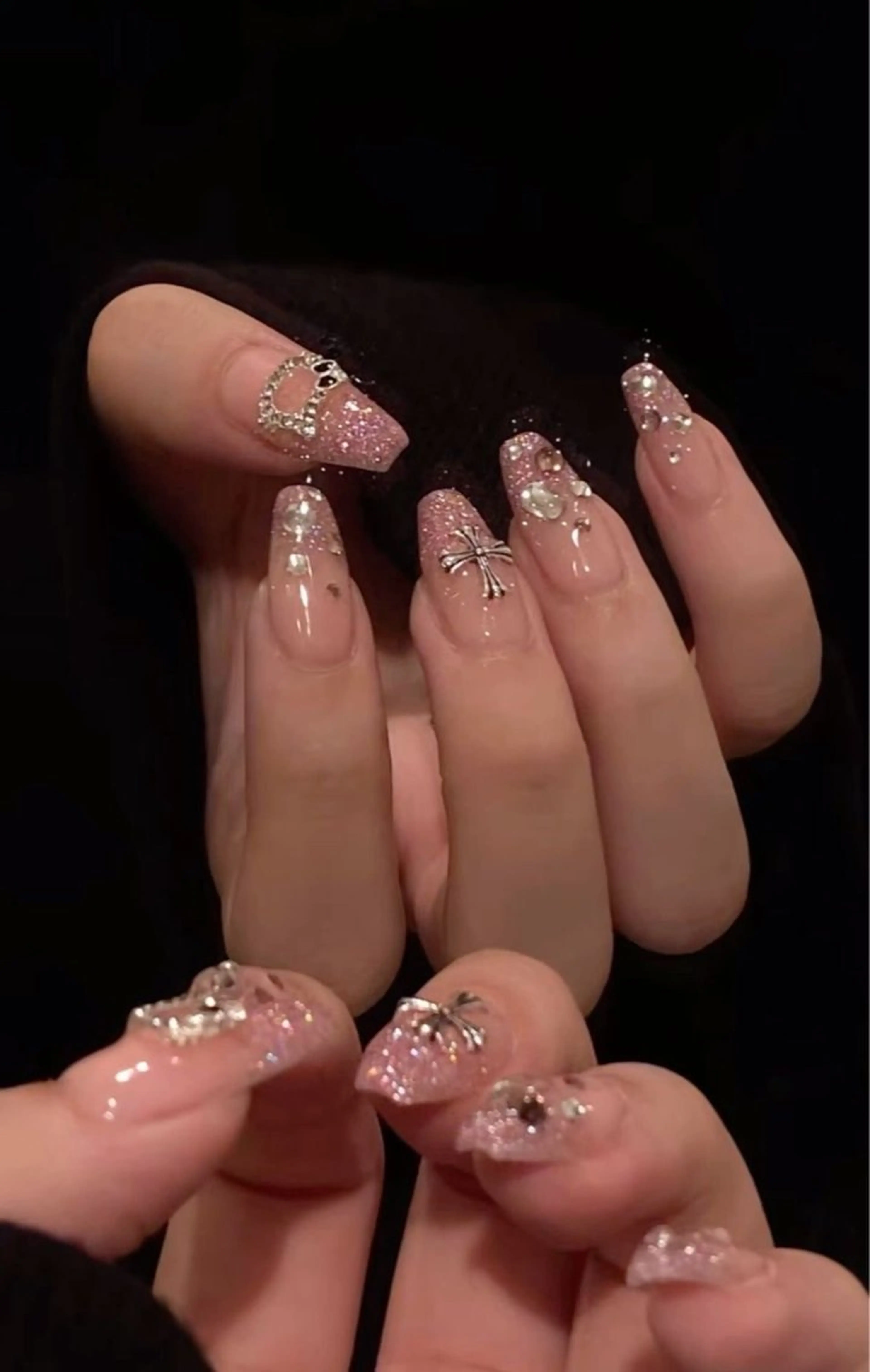 ネイル グラデーション ラメ(グリッター) マグネットネイル ミラーネイル ニュアンスネイル ハンドネイル Lumi de nailsのネイルデザイン