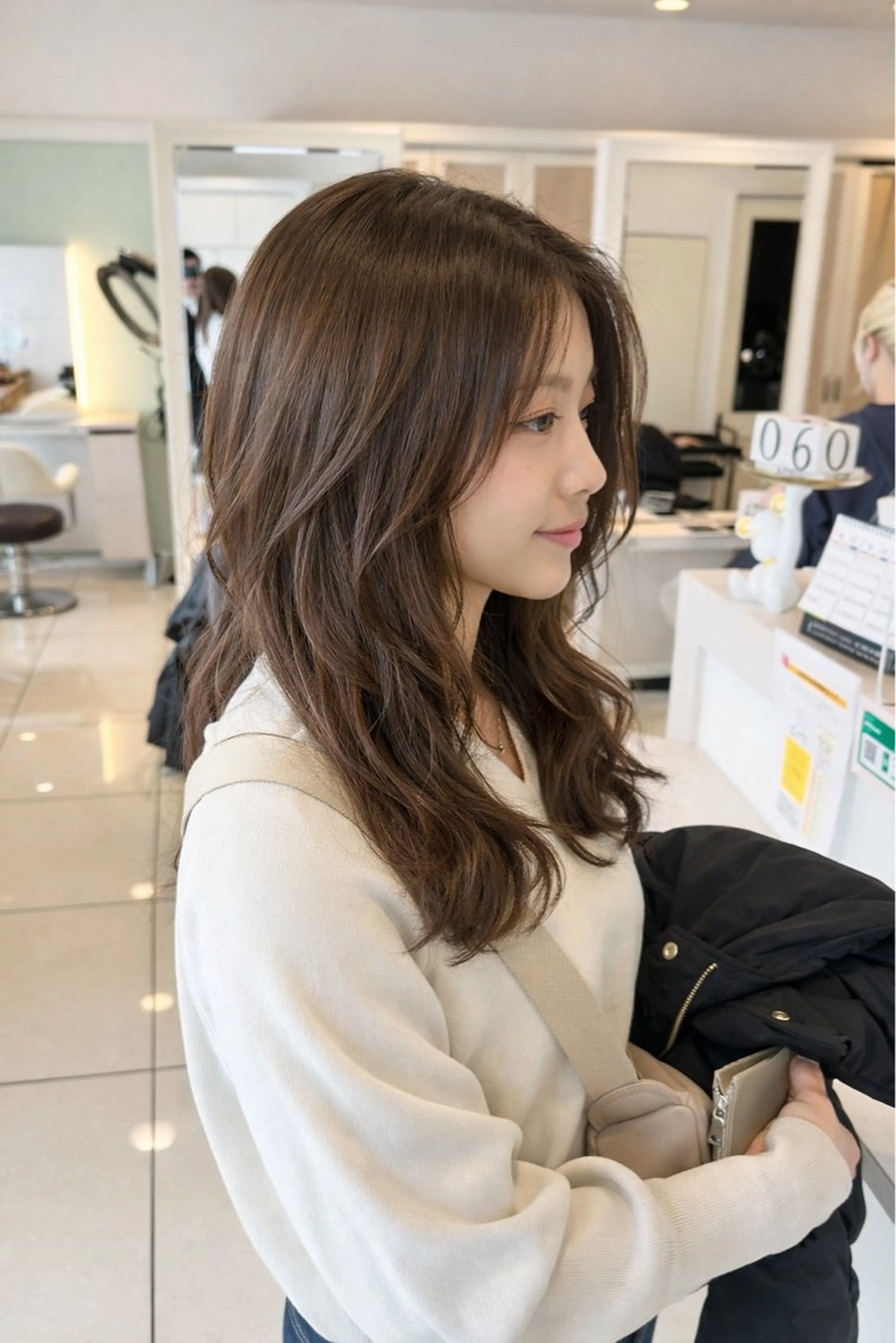 ロング カット ヘアカラー 金子 直樹のヘアスタイル