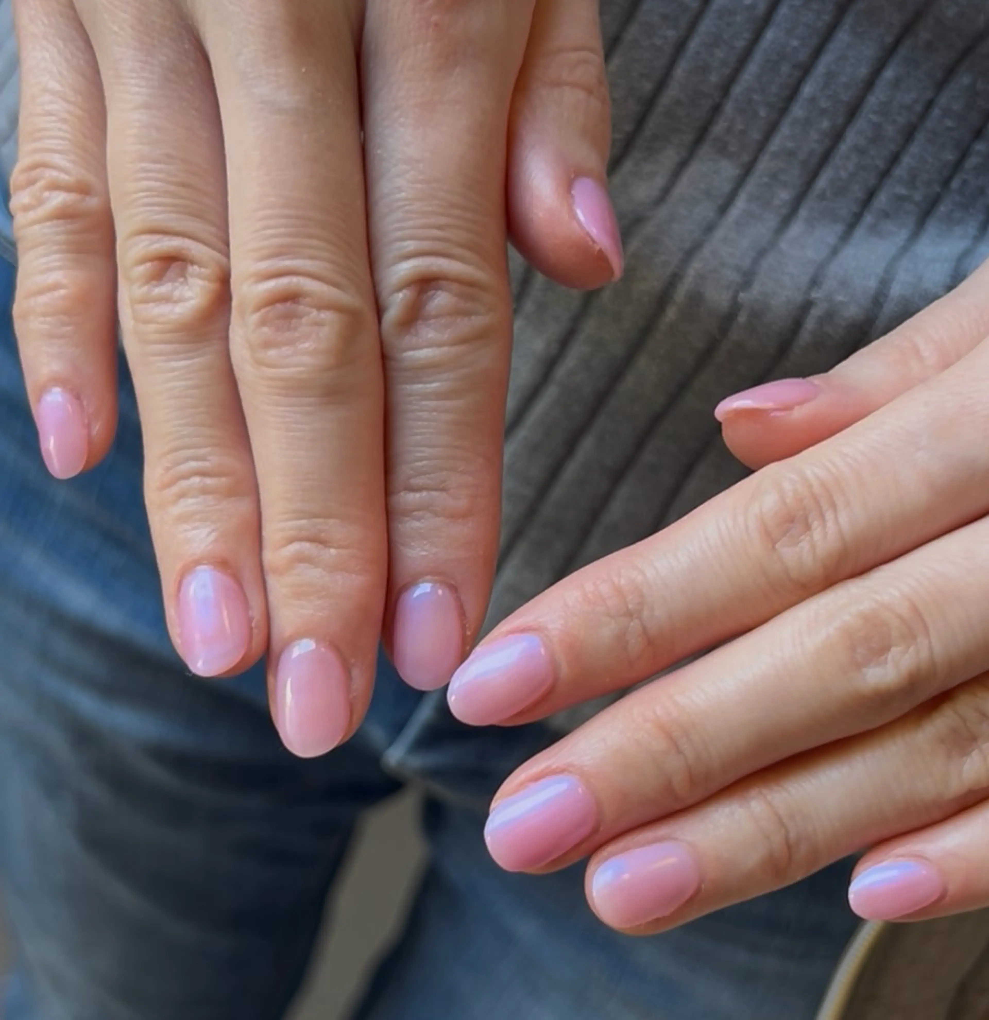 ネイル オーロラネイル 桜ネイル フラワーネイル フットネイル フレンチネイル ハンドネイル mogunail &blowのネイルデザイン