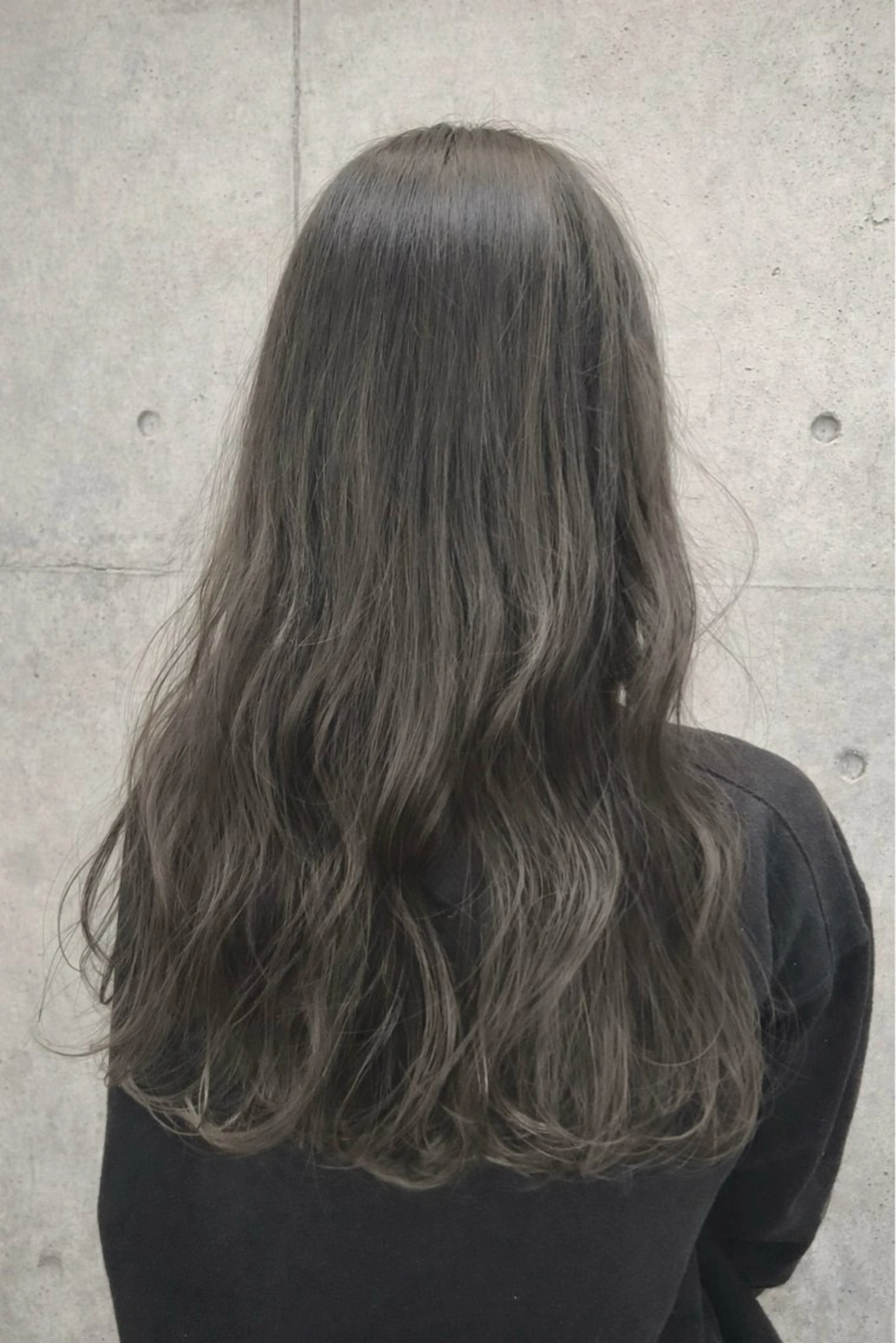 ロング カラー ブルーカラー ブルージュ カット ヘアカラー トリートメント marika/ボブ /透明感カラーのヘアスタイル