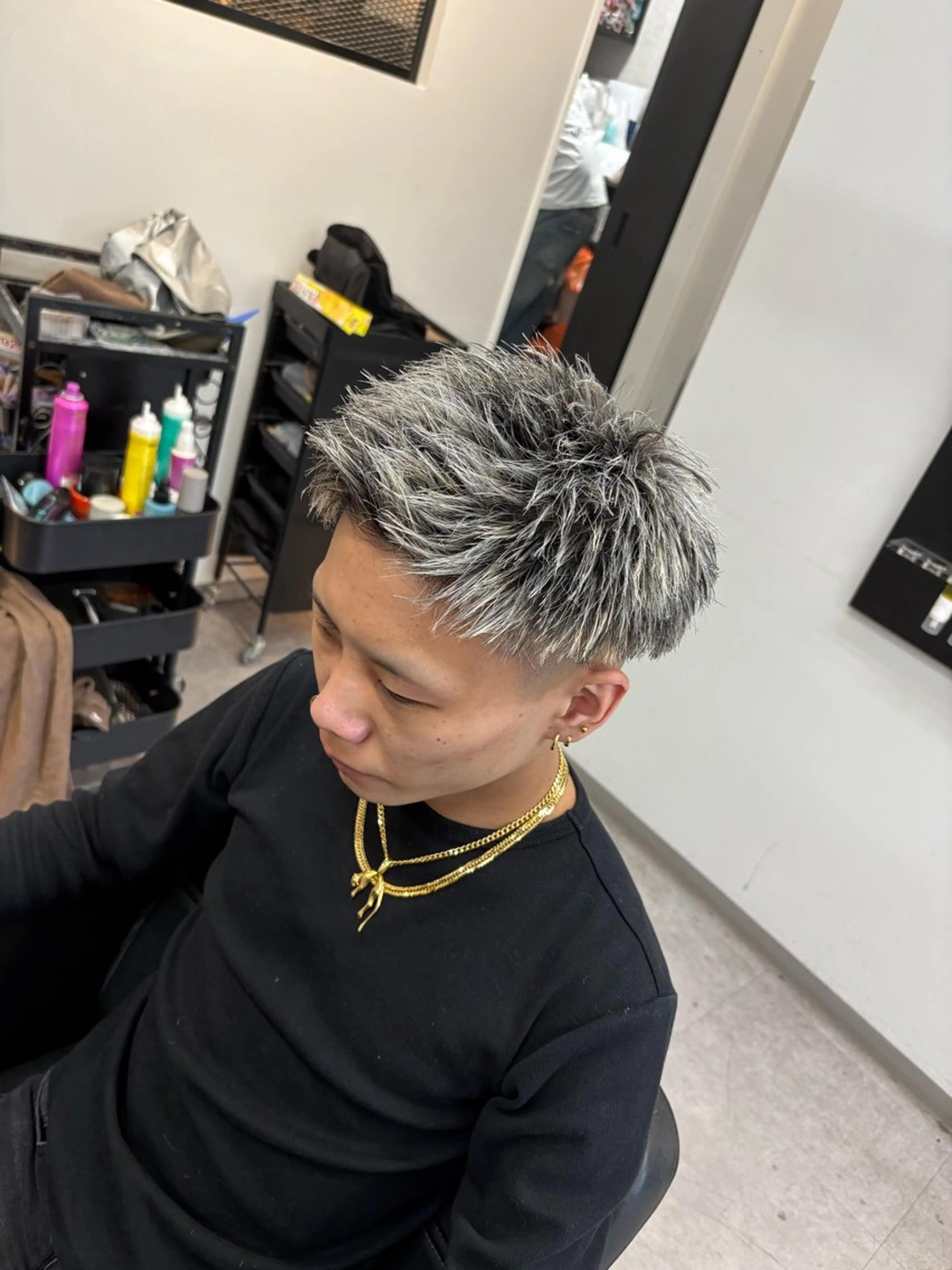 ショート カラー ヘアアレンジ メンズ メンズメッシュ メッシュ カット ヘアカラー ヘアセット men'slapis YUTOのヘアスタイル