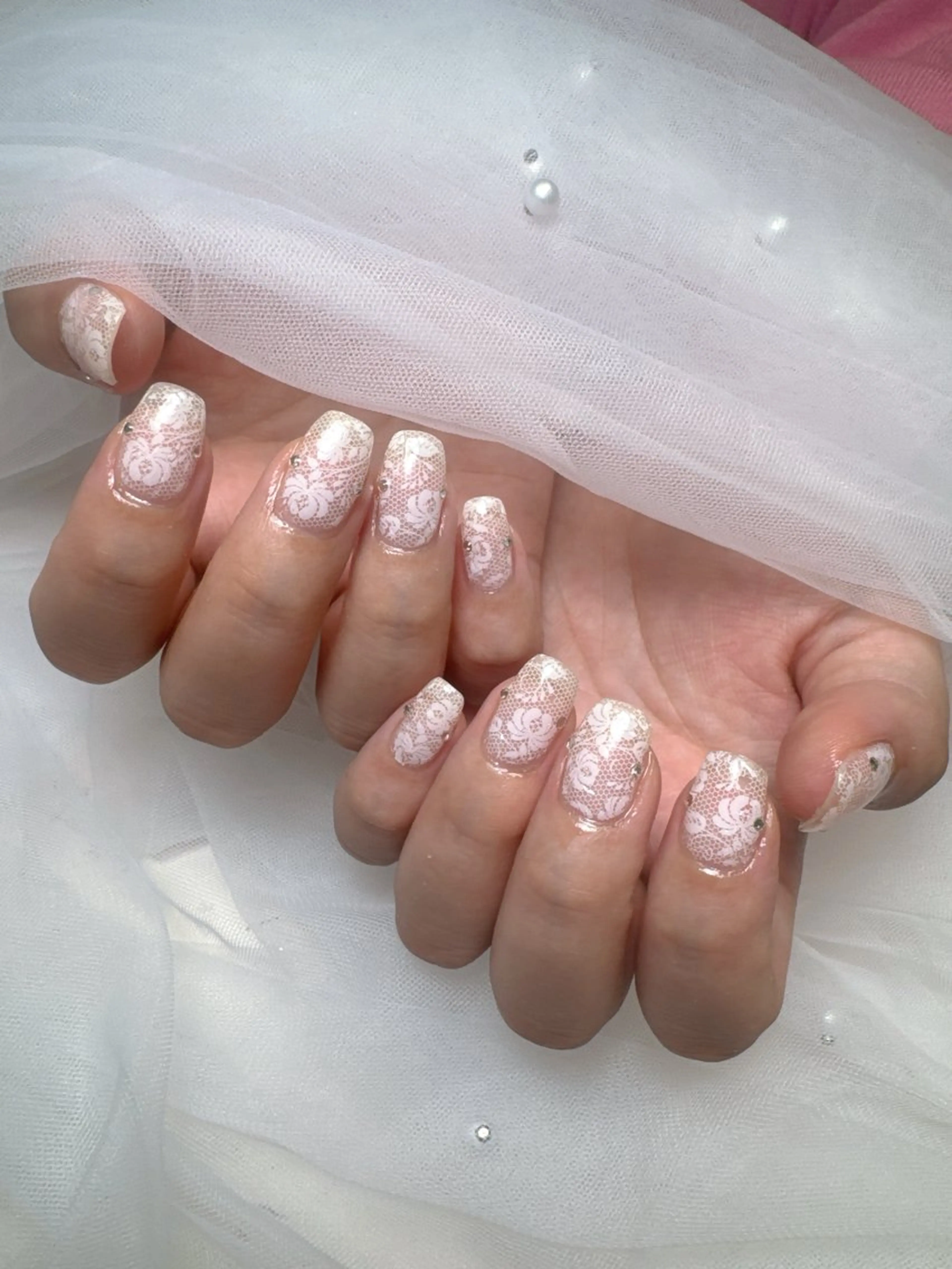 ネイル チークネイル ジェルネイル キラキラネイル 韓国ネイル 持ち込み ハンドネイル Queeens nailのネイルデザイン