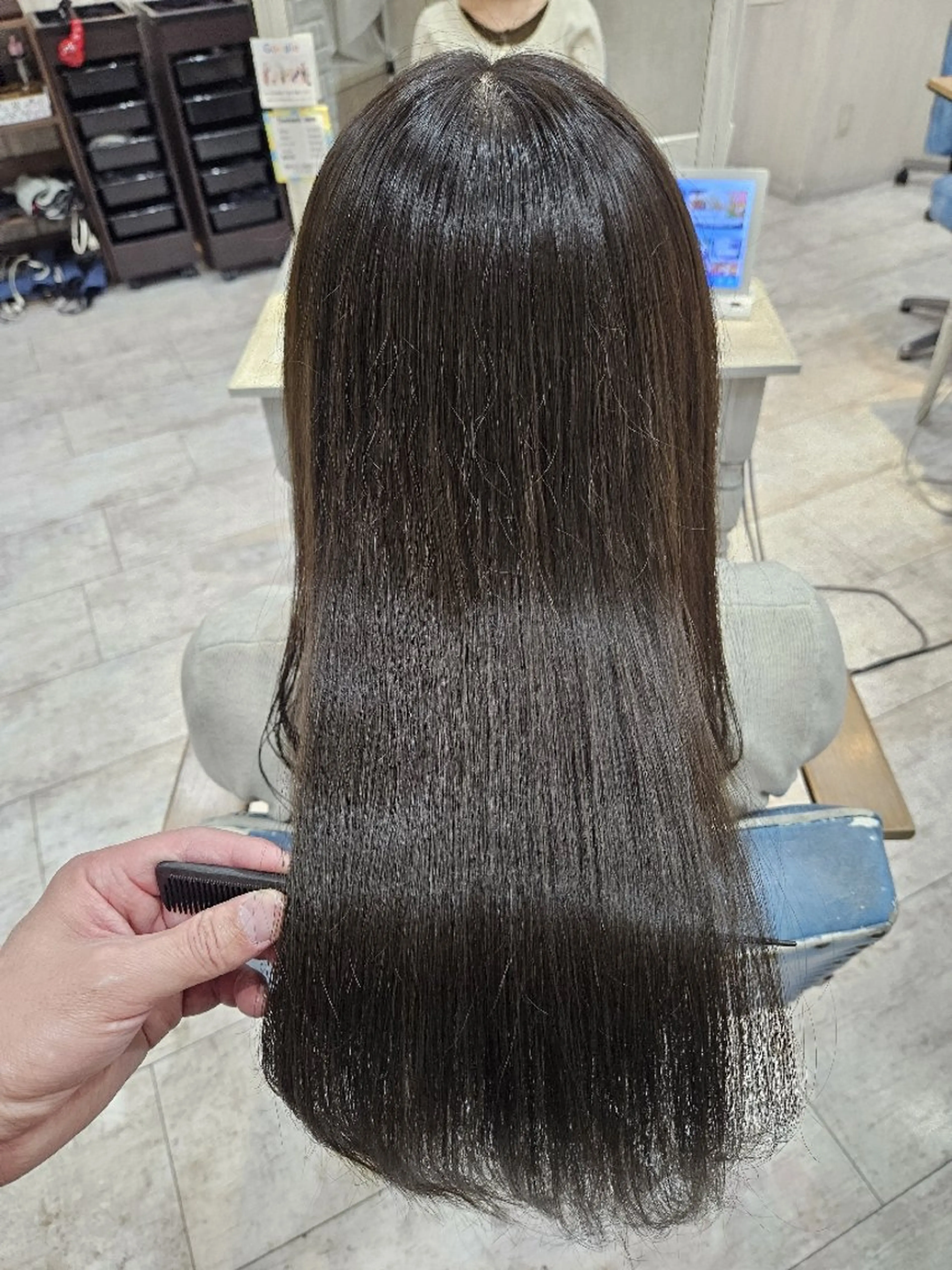 セミロング カラー ケアカラー 顔周りカット 韓国風ヘア レイヤーカット カット ヘアカラー トリートメント レイヤーカット/ 髪質改善/代表西村のヘアスタイル