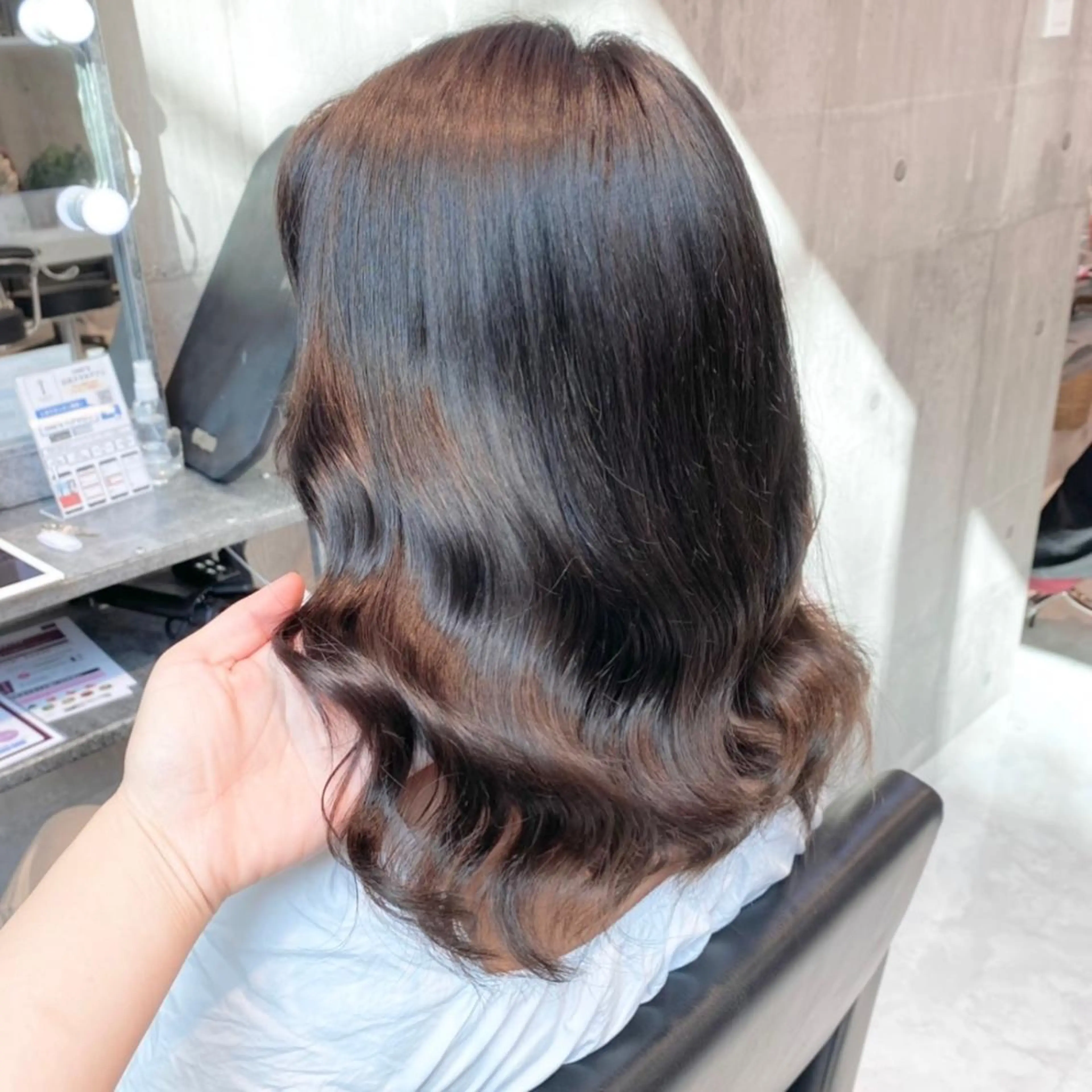 ミディアム カラー ヘアアレンジ メンズ キッズ カット ヘアカラー トリートメント ヘアセット お悩み解決美容師 💐AMIのヘアスタイル