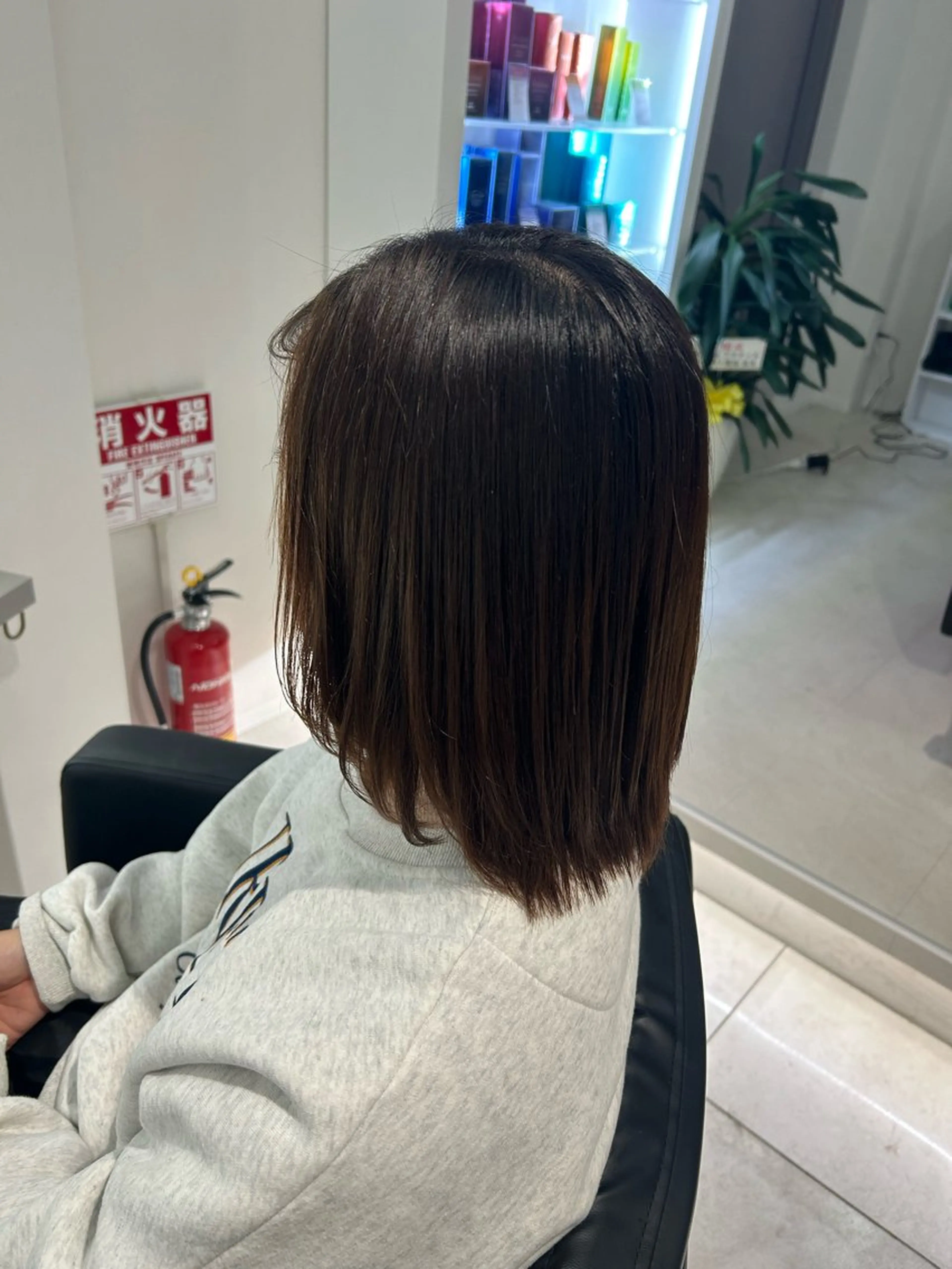 ミディアム カット 縮毛矯正 mayu なかもずのヘアスタイル
