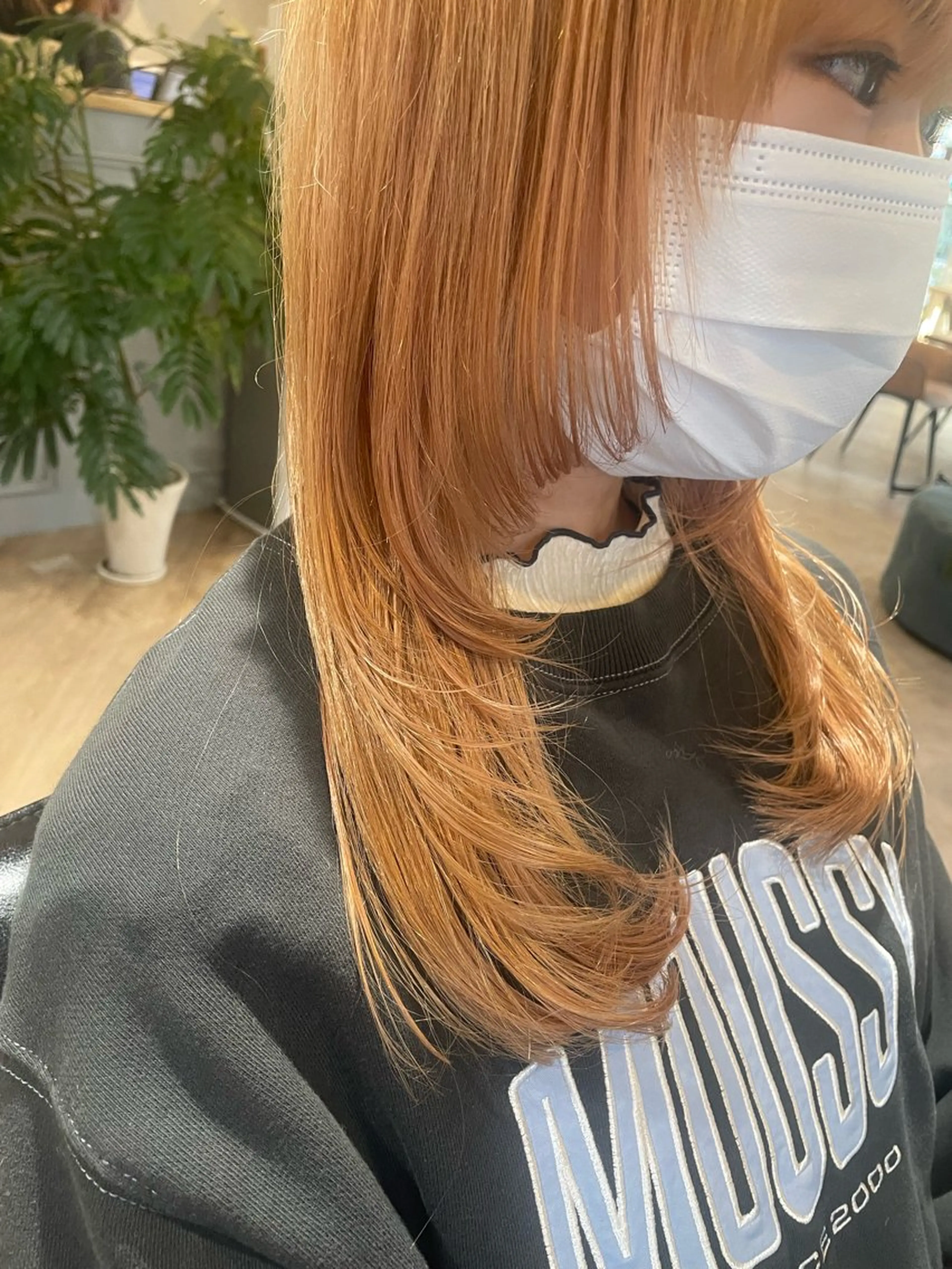 ロング 小西 優萌のヘアスタイル