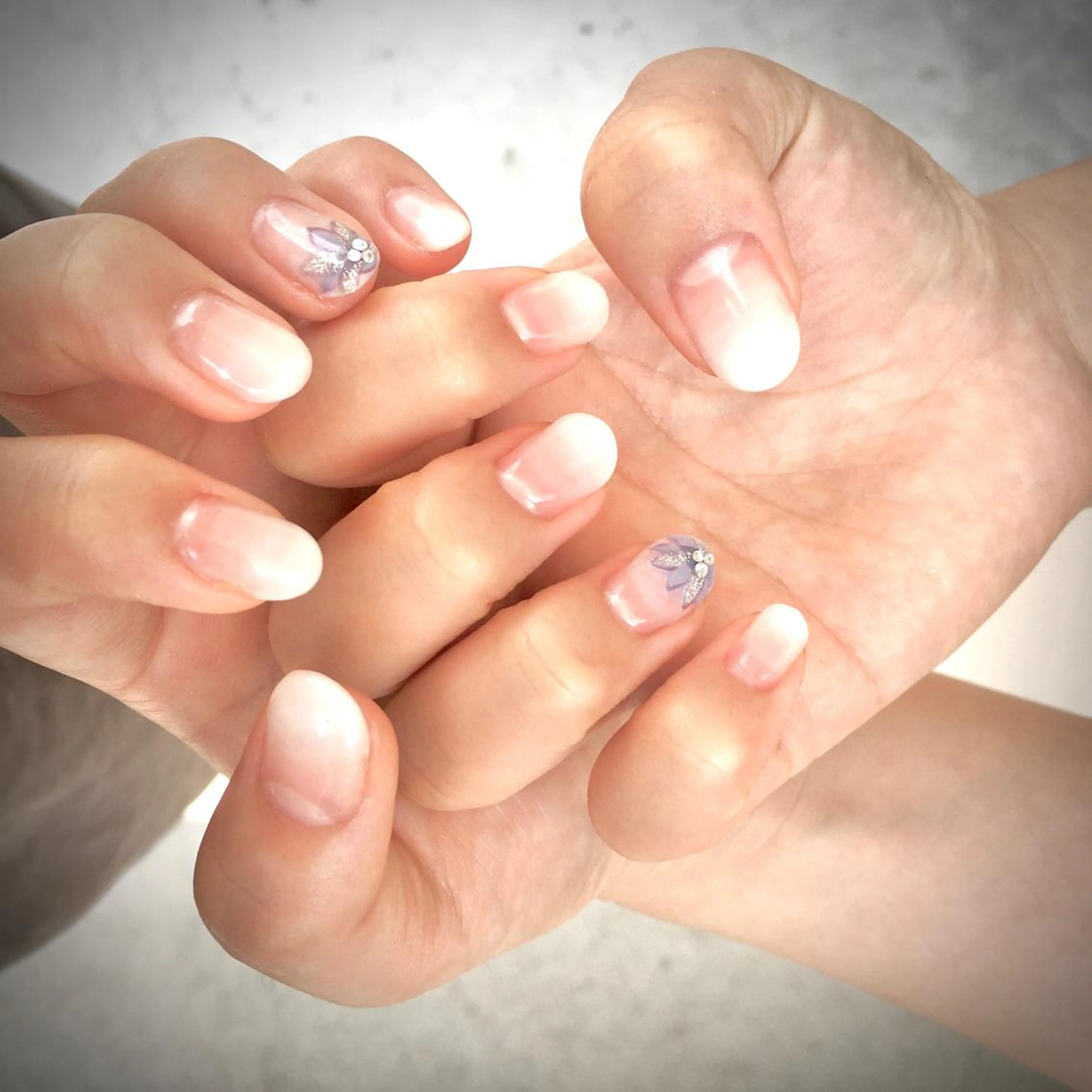 ネイル アートネイル グラデーション Laki nail MAYUのネイルデザイン