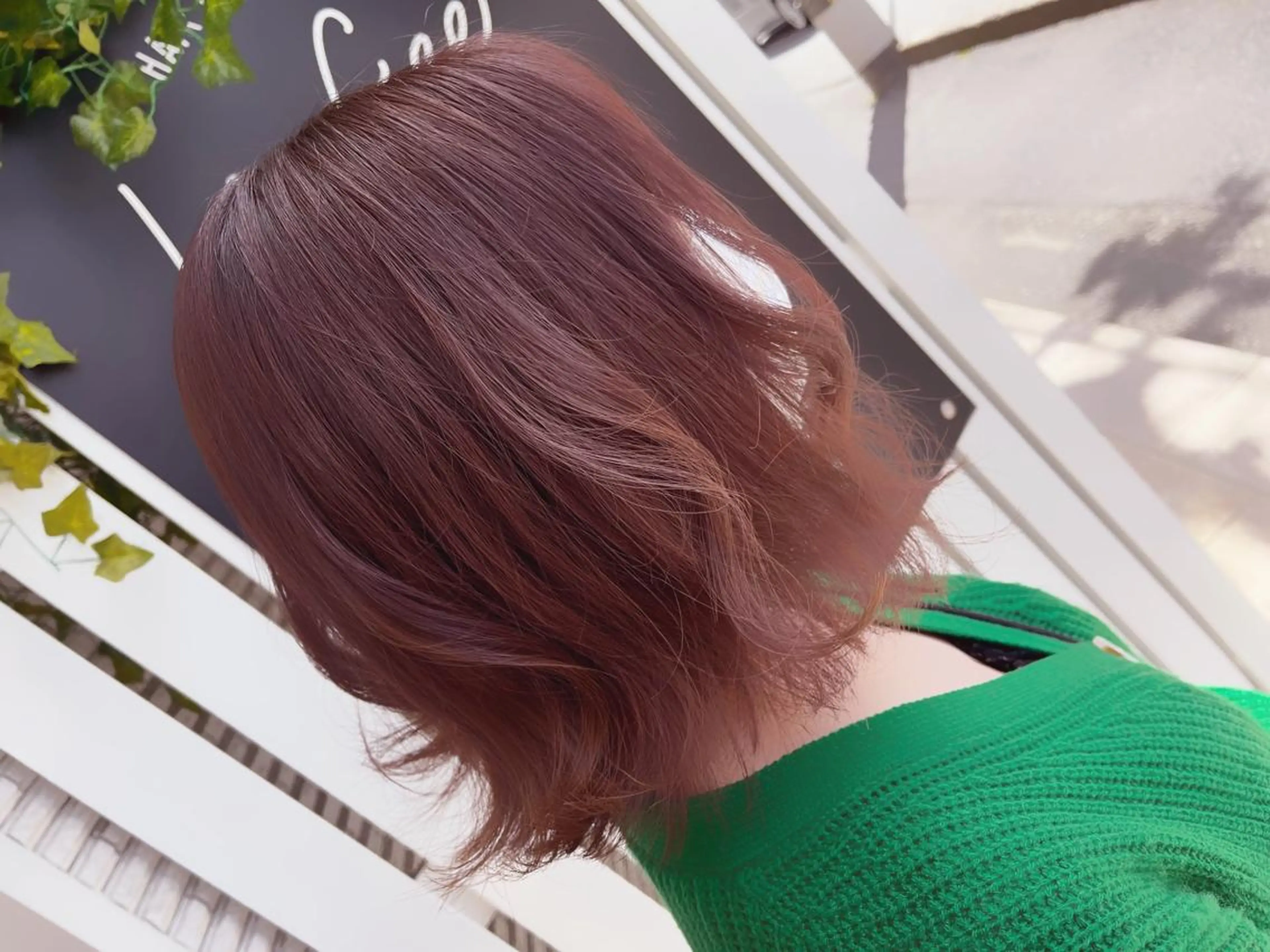 ミディアム カラー 坂田 優子のヘアスタイル