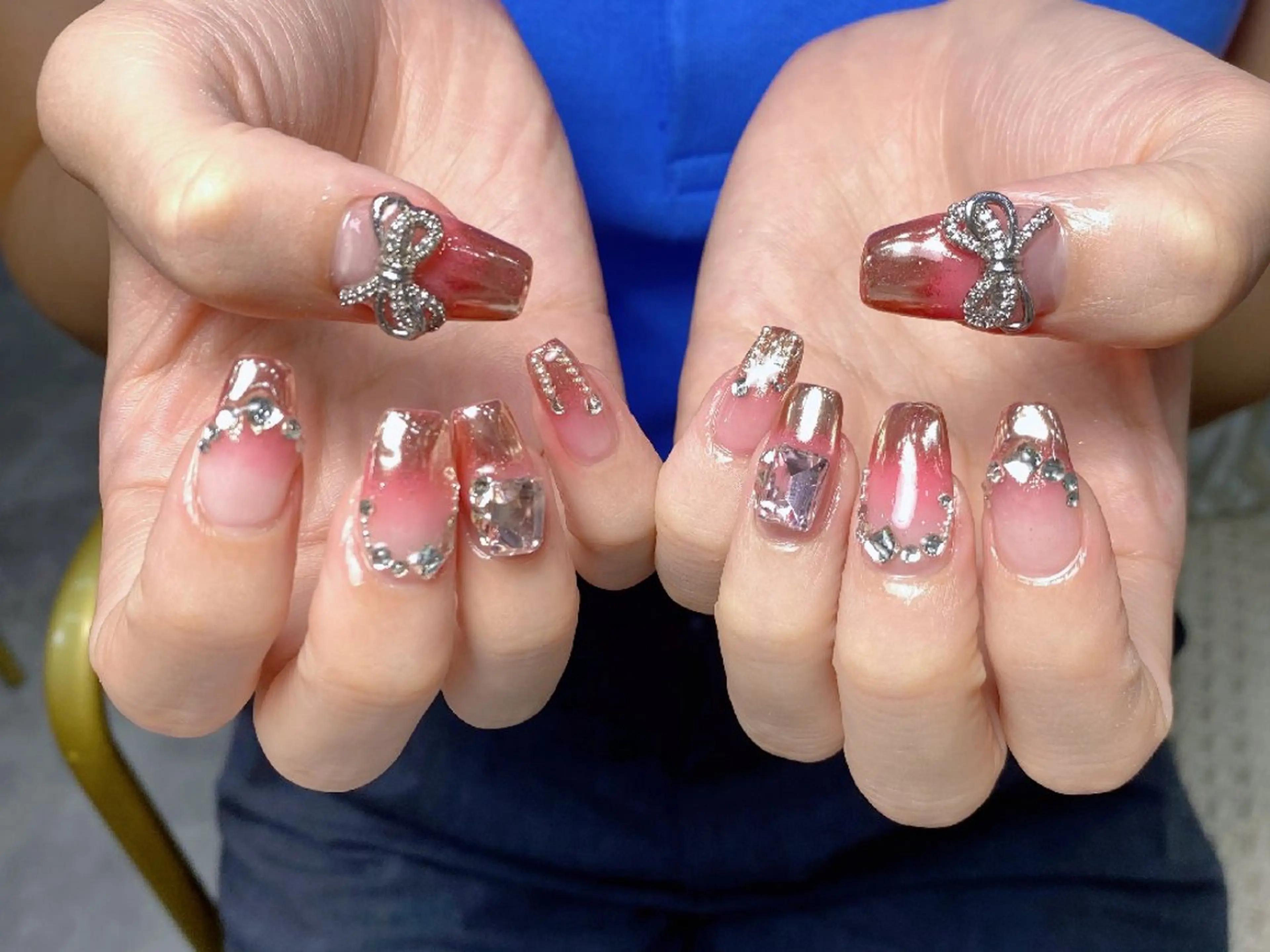 ネイル アートネイル フレンチネイル ジェルネイル ガーリー キラキラネイル ハンドネイル UM Nail Salonのネイルデザイン