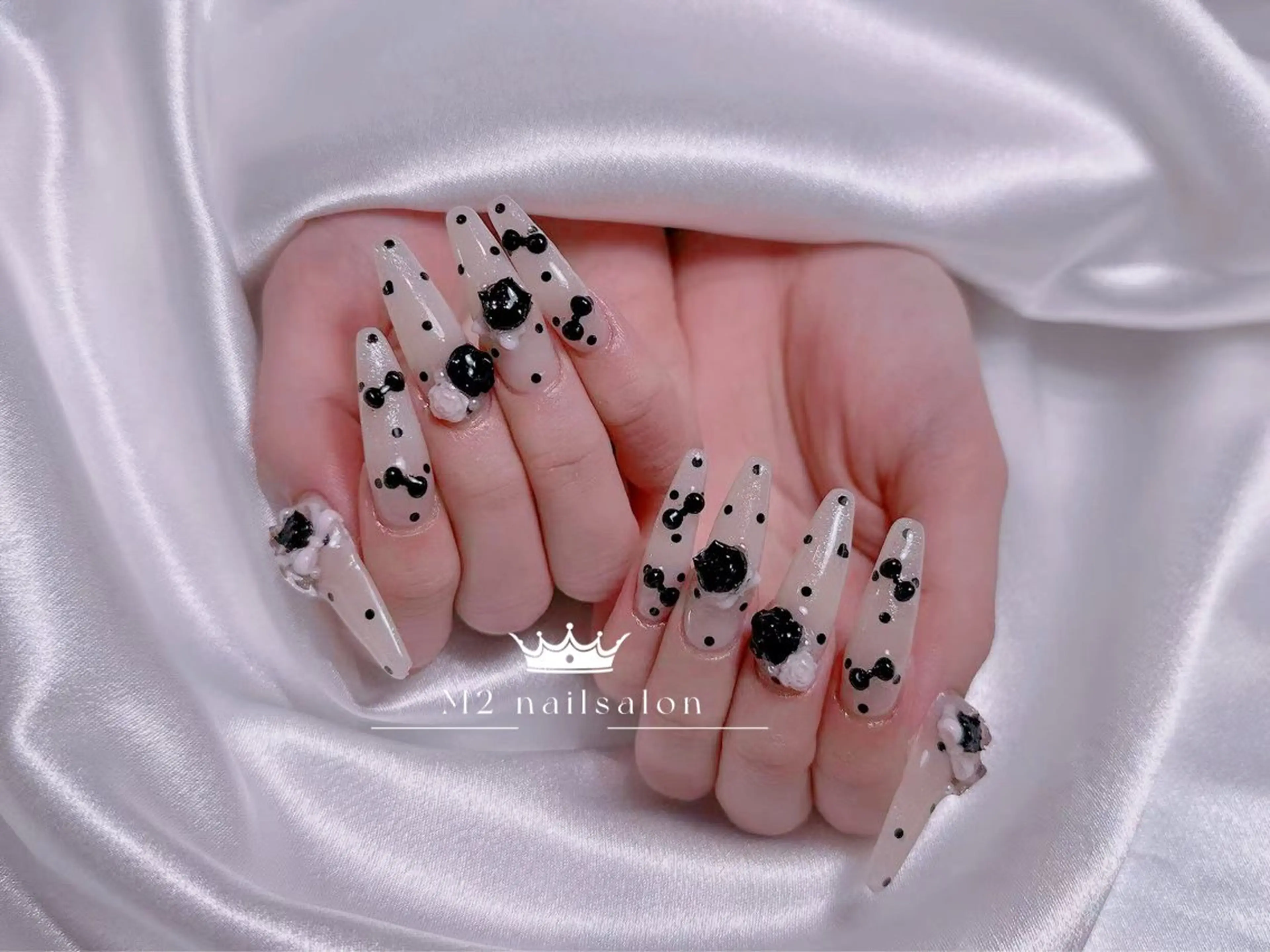 ネイル ジェルネイル 韓国ネイル マグネットネイル パラジェル ワンホンネイル ハンドネイル 長さだし専門店 M2　rikaのネイルデザイン