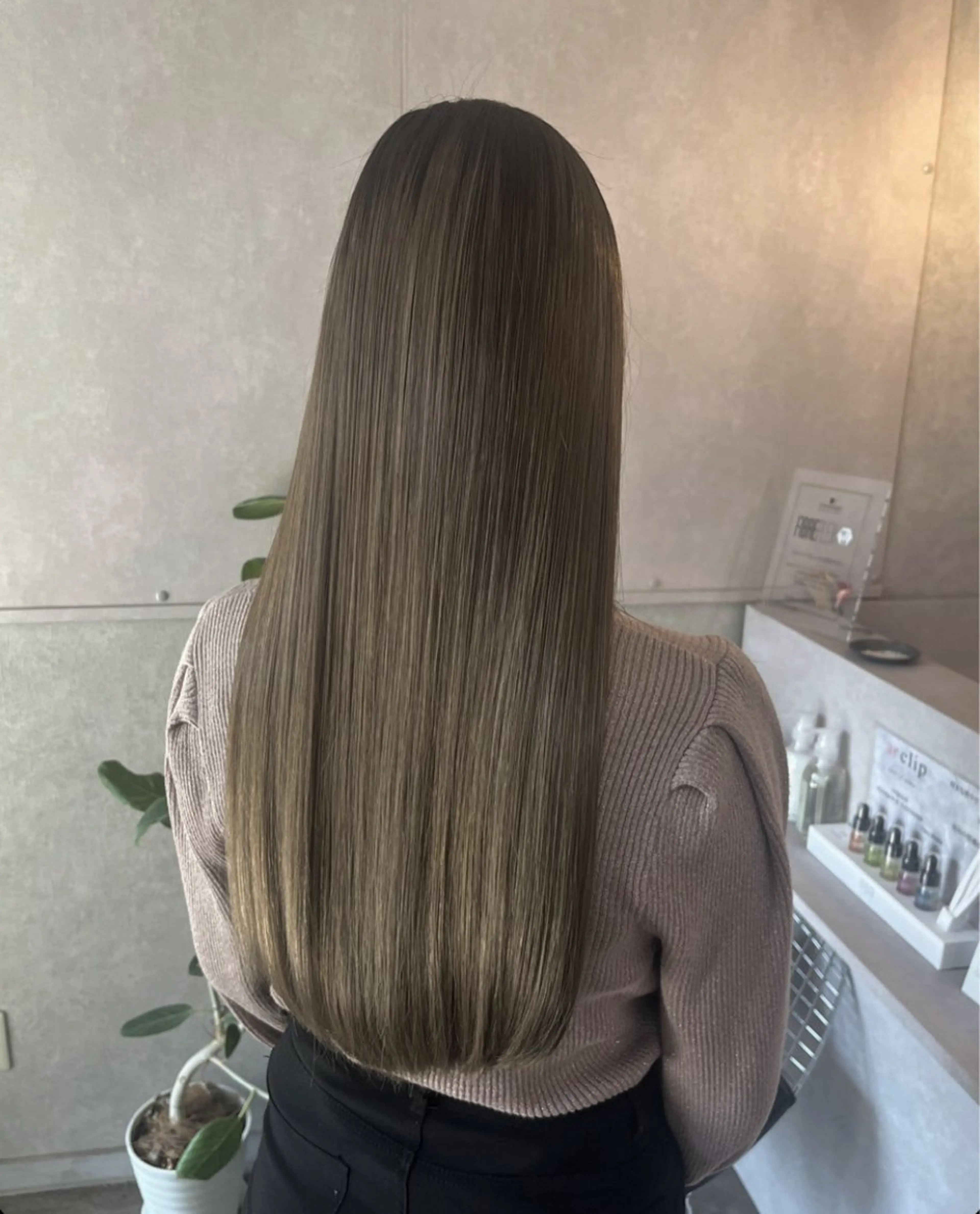 ロング カラー ブリーチ 縮毛矯正 トリートメント 縮毛矯正 トリートメント ヘアセット みほ/髪質改善/ モード/ニュアンスのヘアスタイル