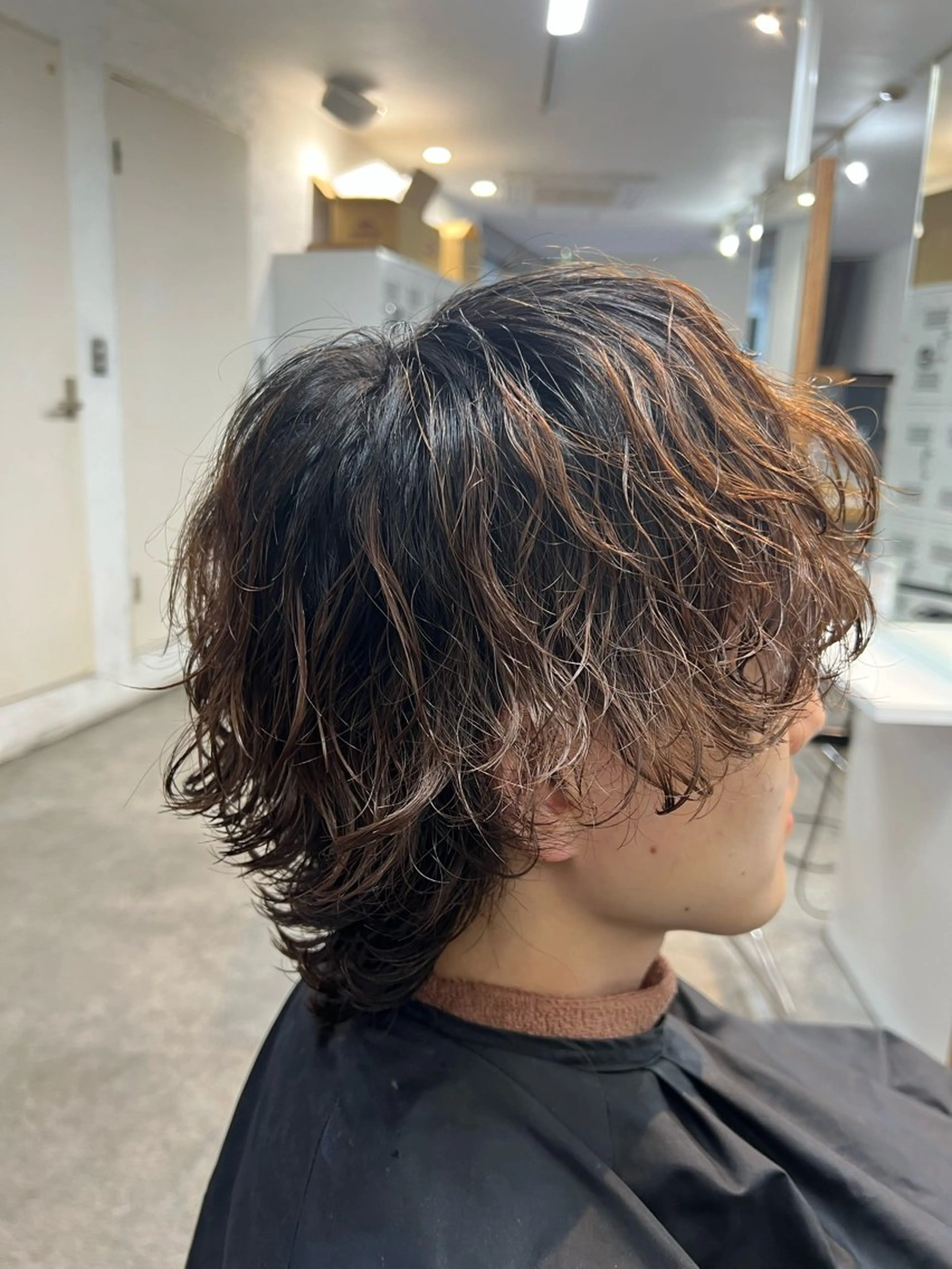 パーマ メンズ メンズパーマ メンズウルフカット ウルフカット 原宿 無料カット fifth イノウエのヘアスタイル