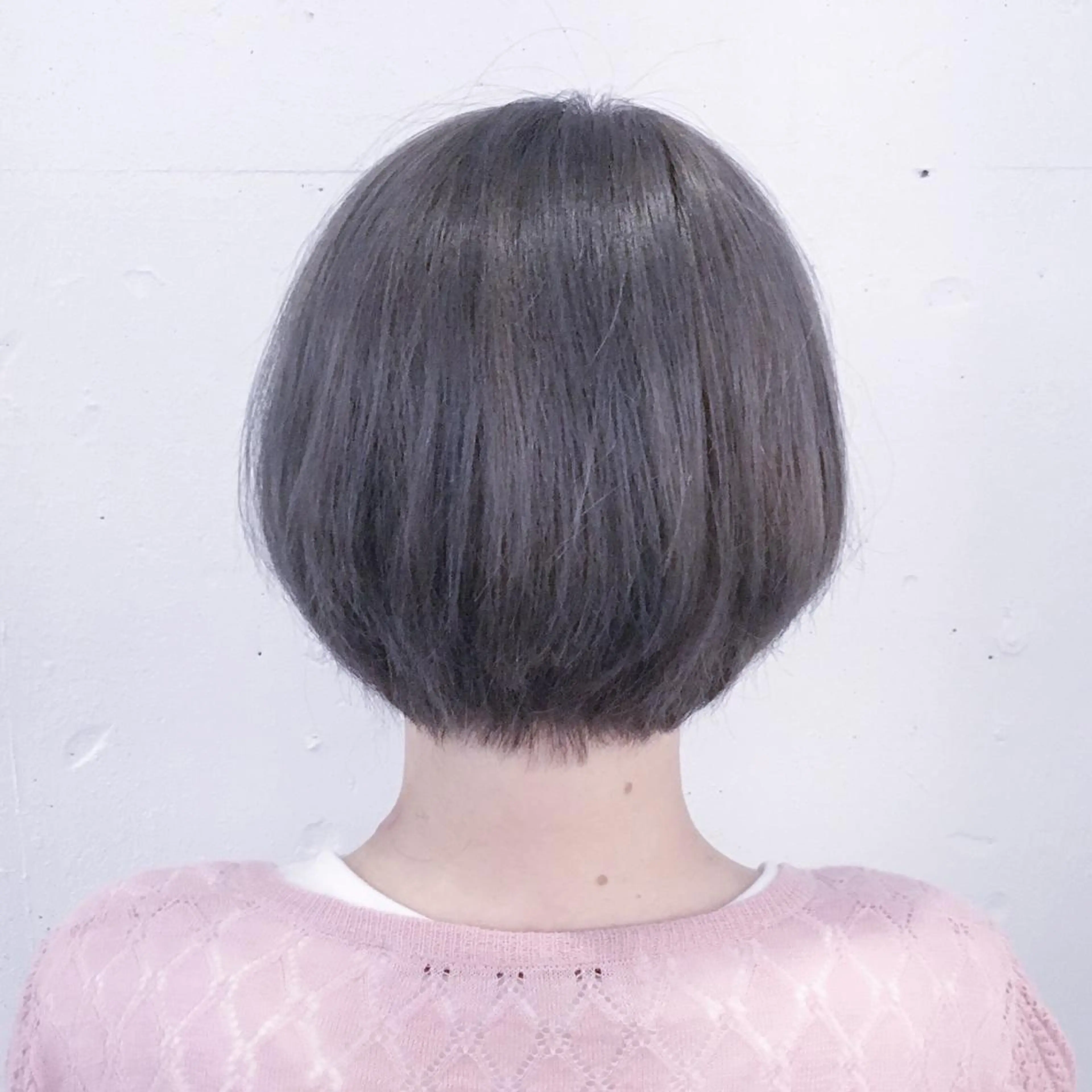 ショート カラー トミタ アツシのヘアスタイル