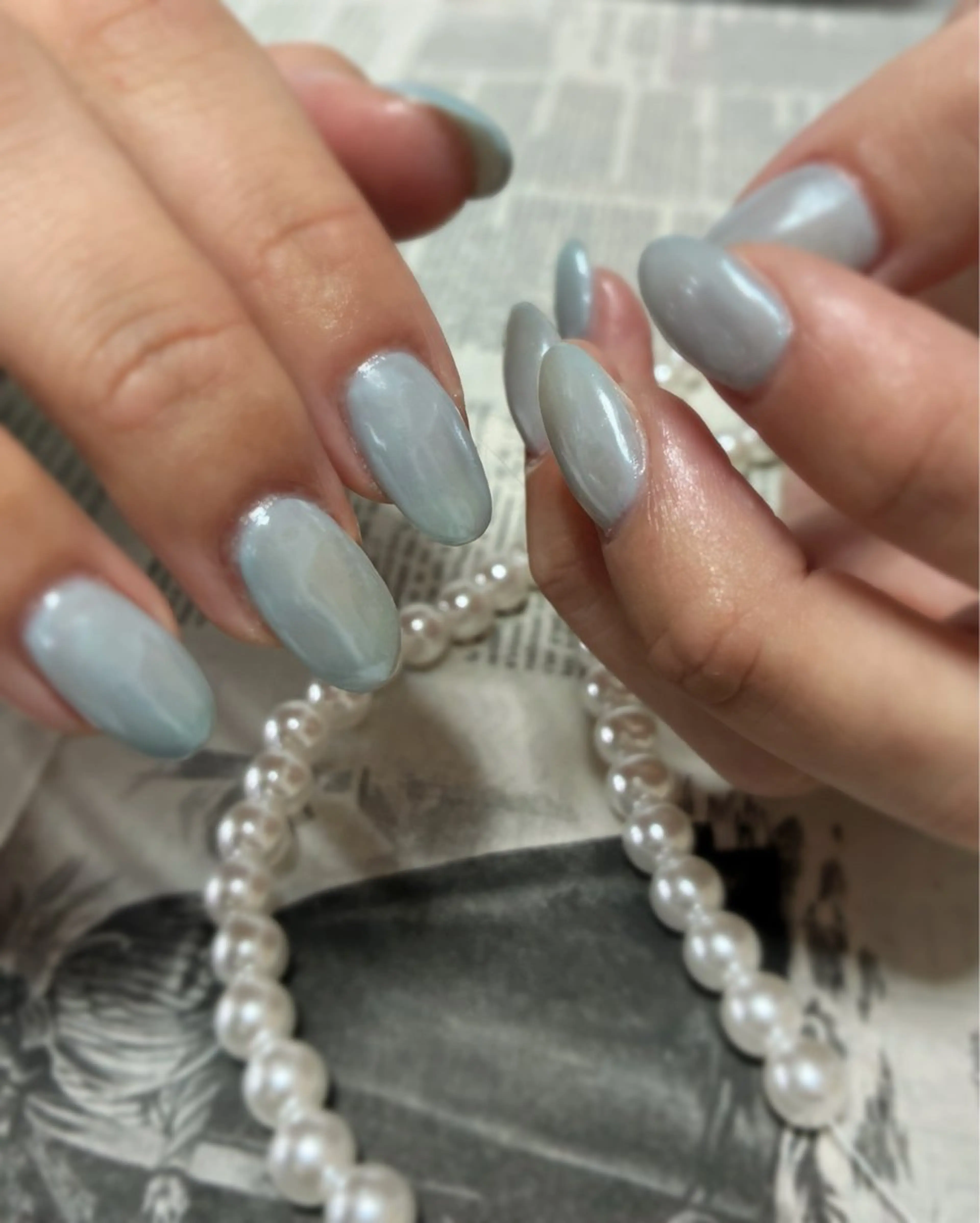 ネイル 水色 ホワイト shiki_nail 🪐のネイルデザイン