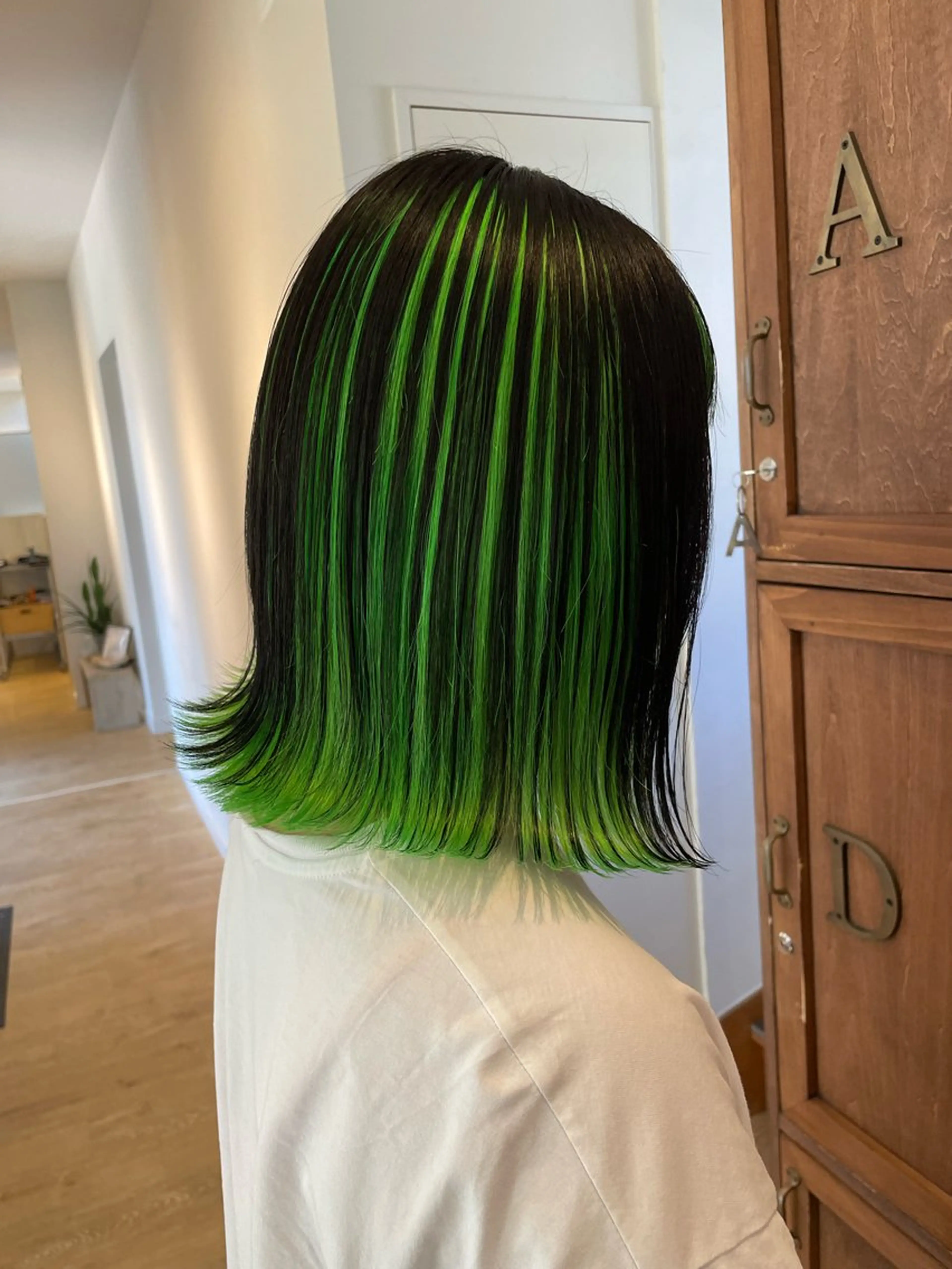 ショート カラー バレイヤージュ レイヤーカット ブリーチ👩‍🦳/ ‪✂︎MANAMIのヘアスタイル