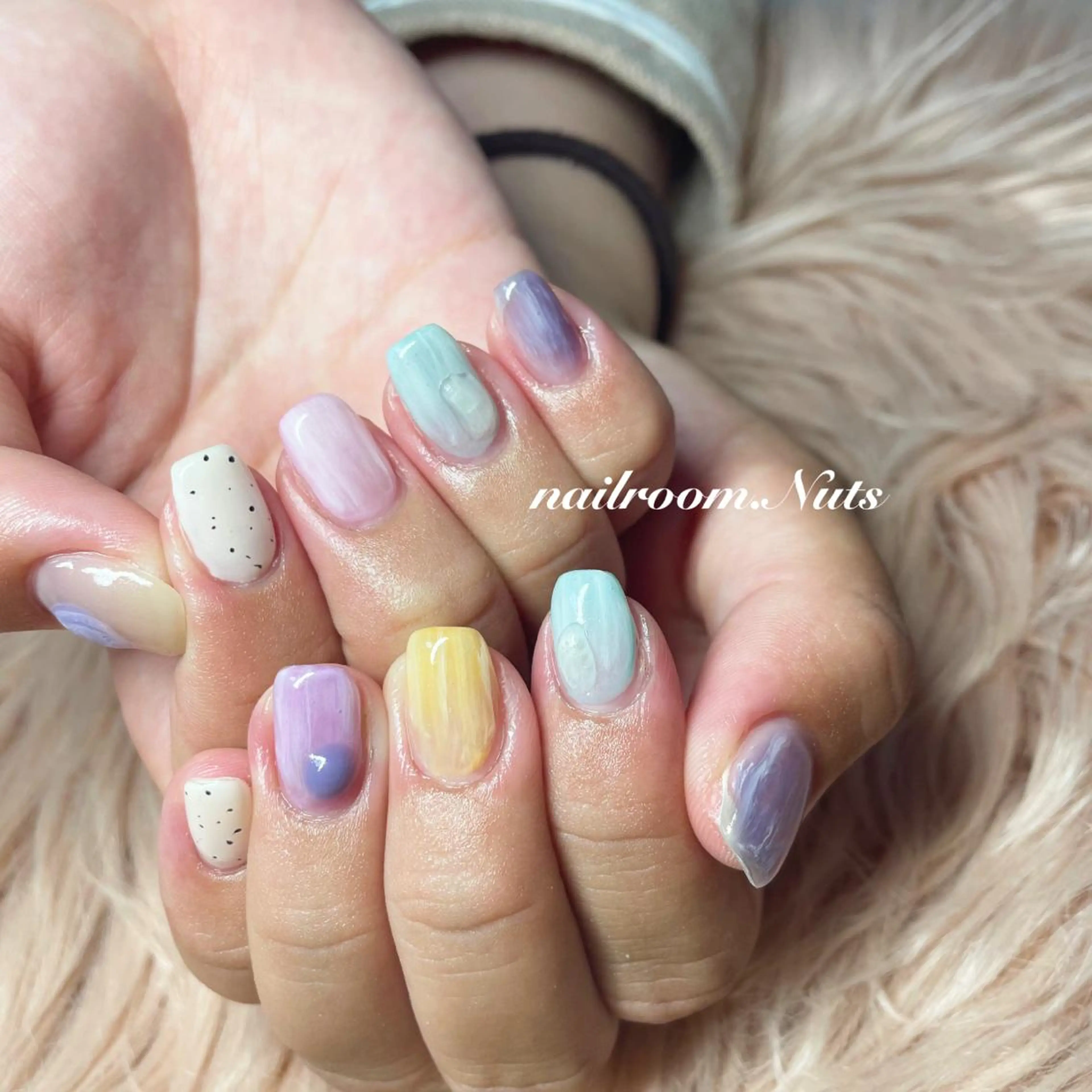 ネイル ハンドネイル nailsalon Nutsのネイルデザイン