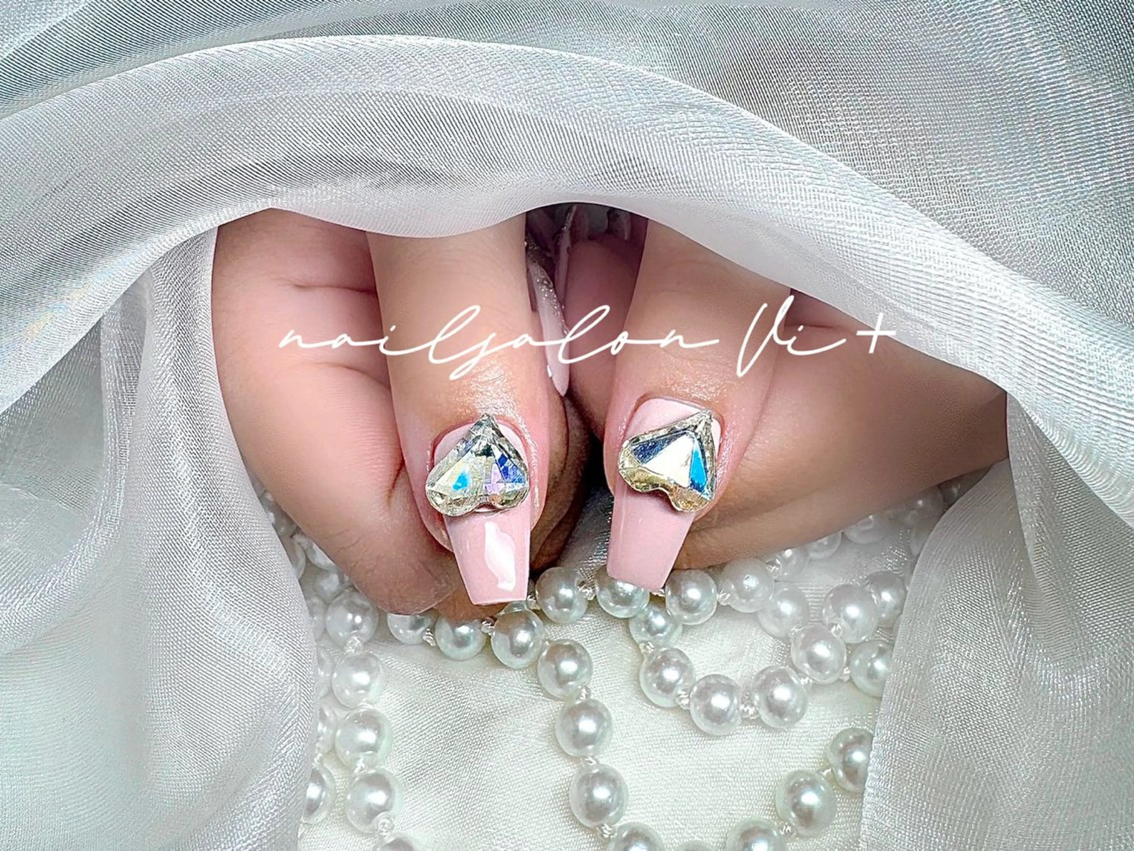 ネイル ✨Nailsalon Vi+✨のネイルデザイン