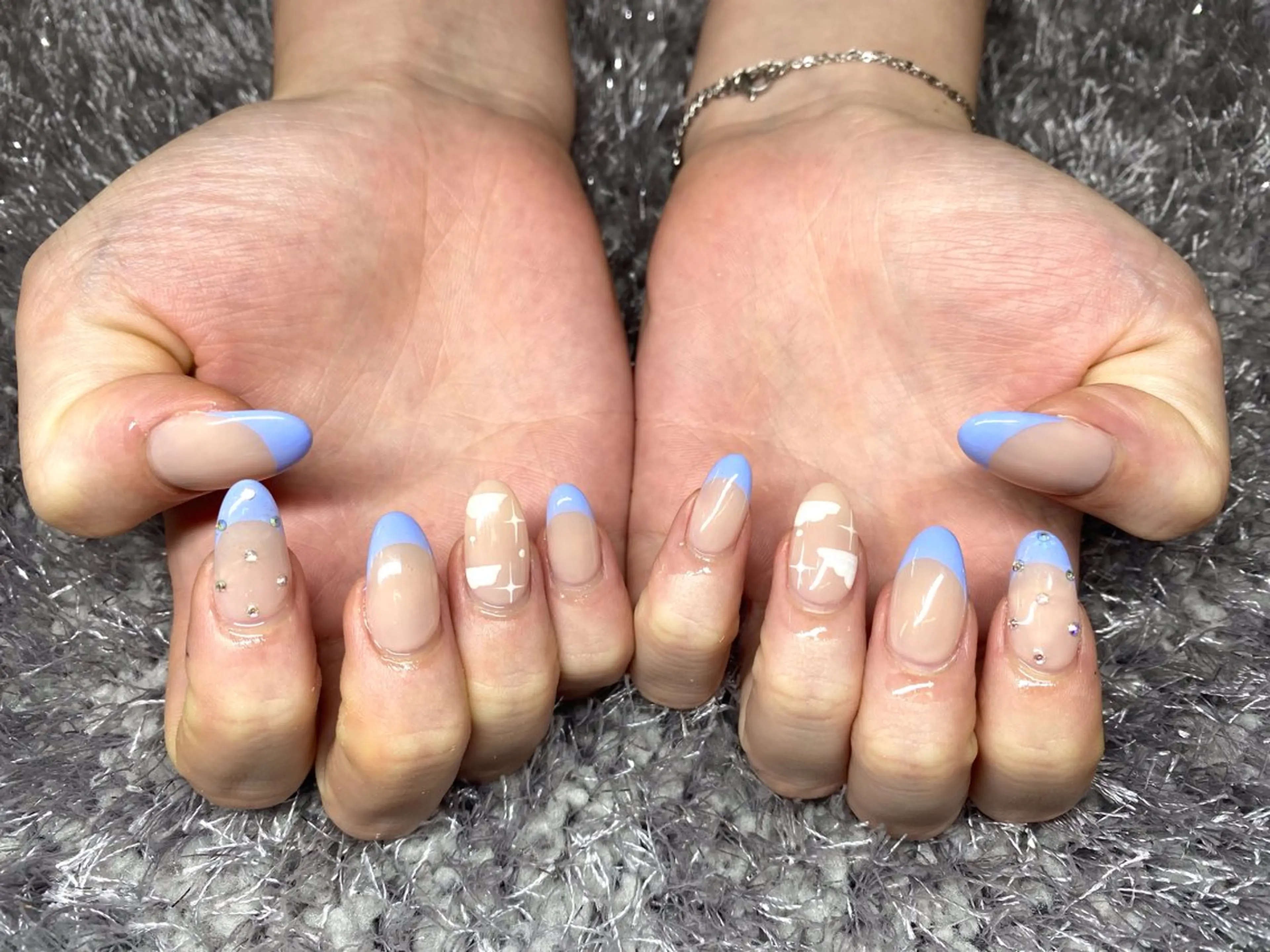 ネイル 隠れ家サロン あたしンちのネイルデザイン