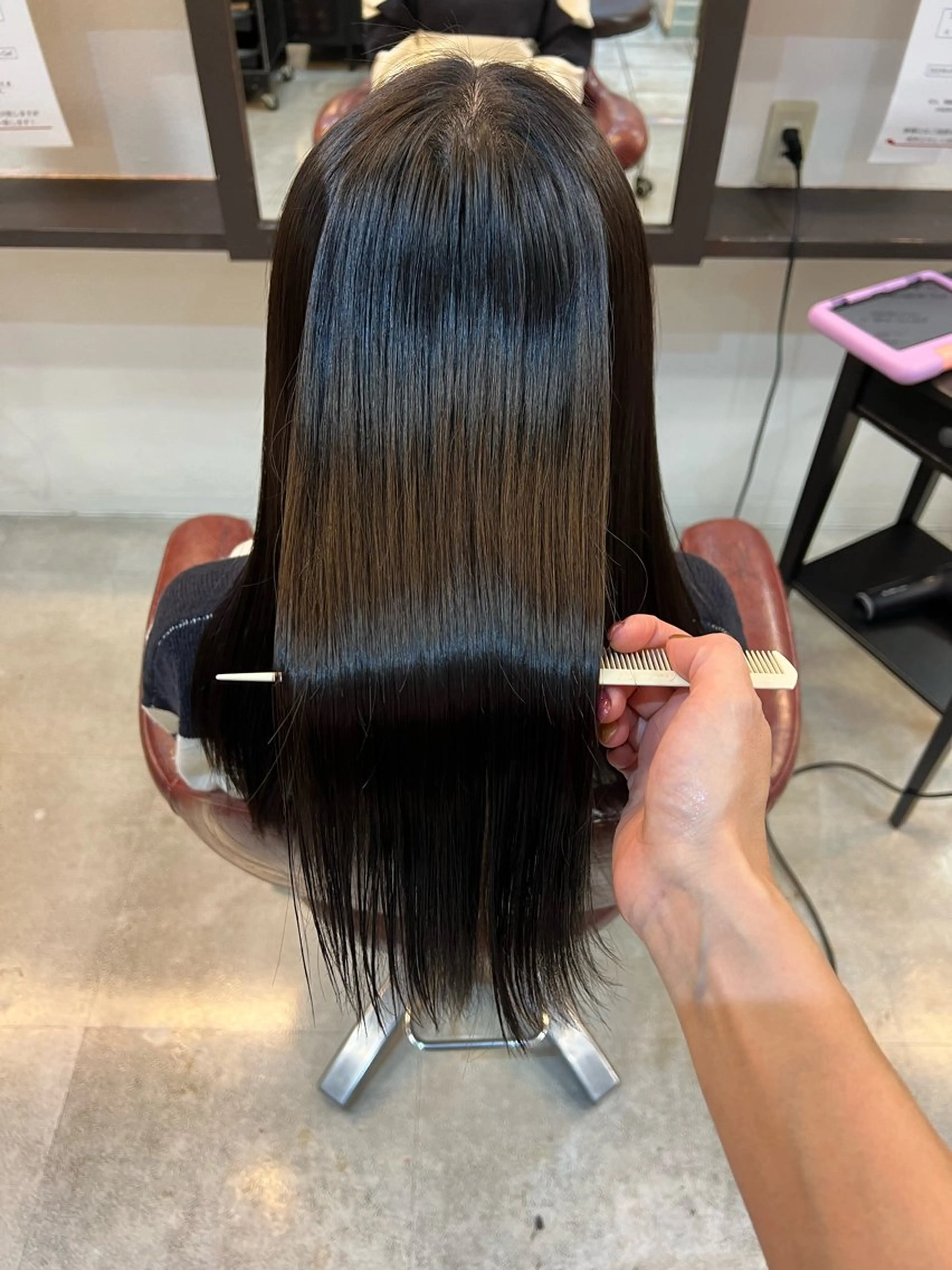 ロング 縮毛矯正 吉岡 なみのヘアスタイル