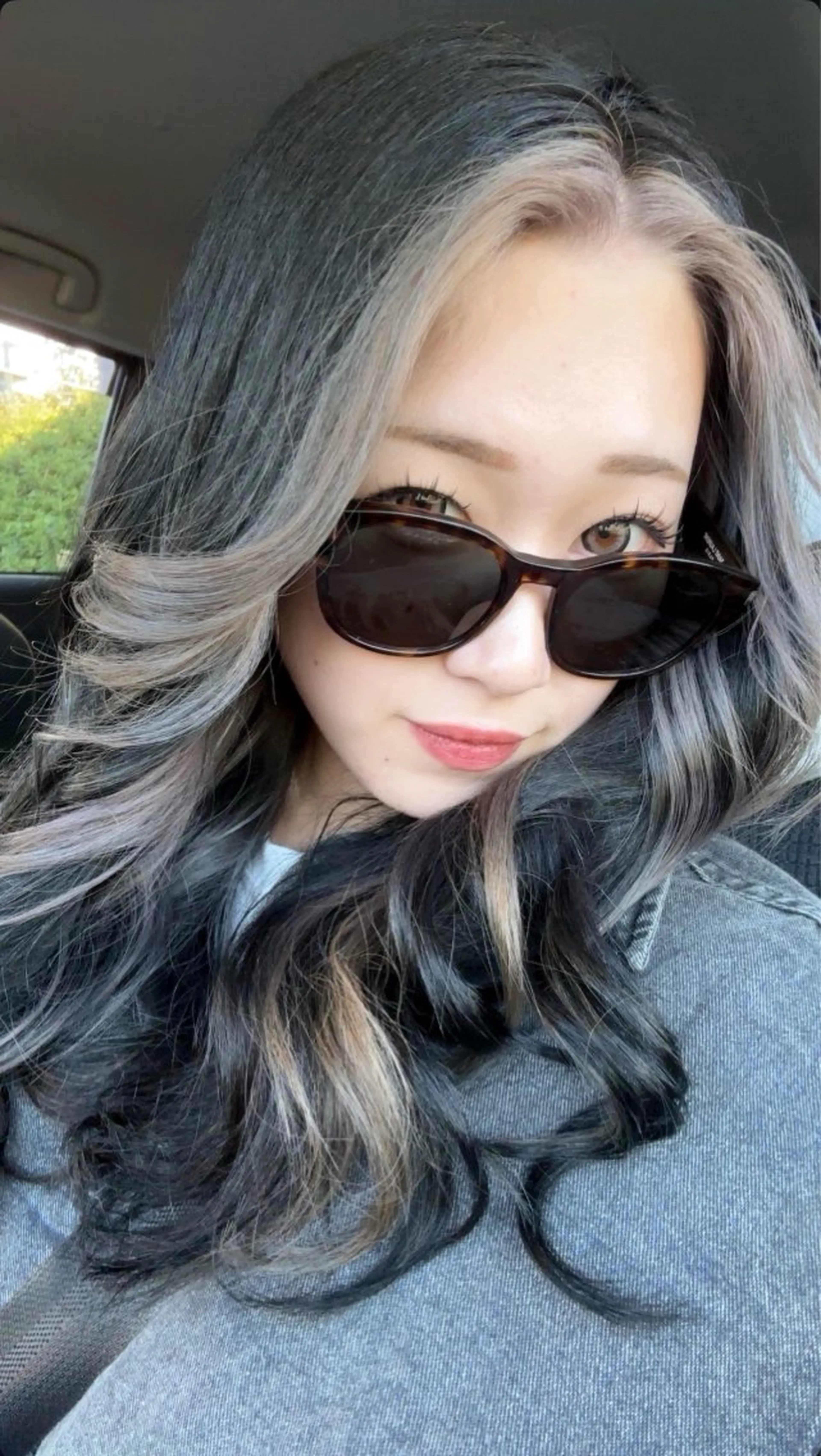 ロング カラー ヘアカラー 履歴修正屋さん／ ブロンド／ホワイトのヘアスタイル