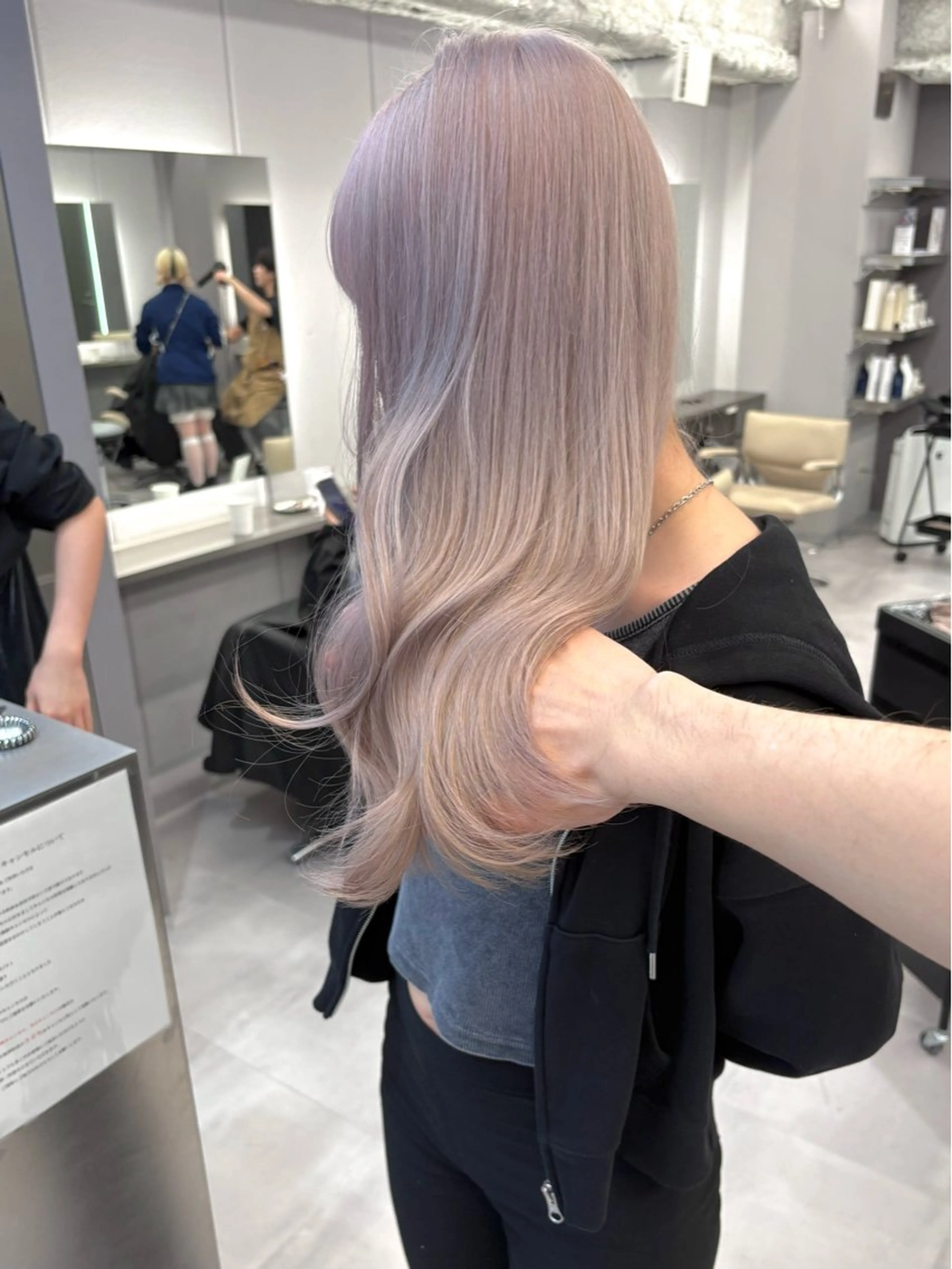 ロング カラー ヘアカラー ukyo/カラー/ ブリーチ/ハイライトのヘアスタイル