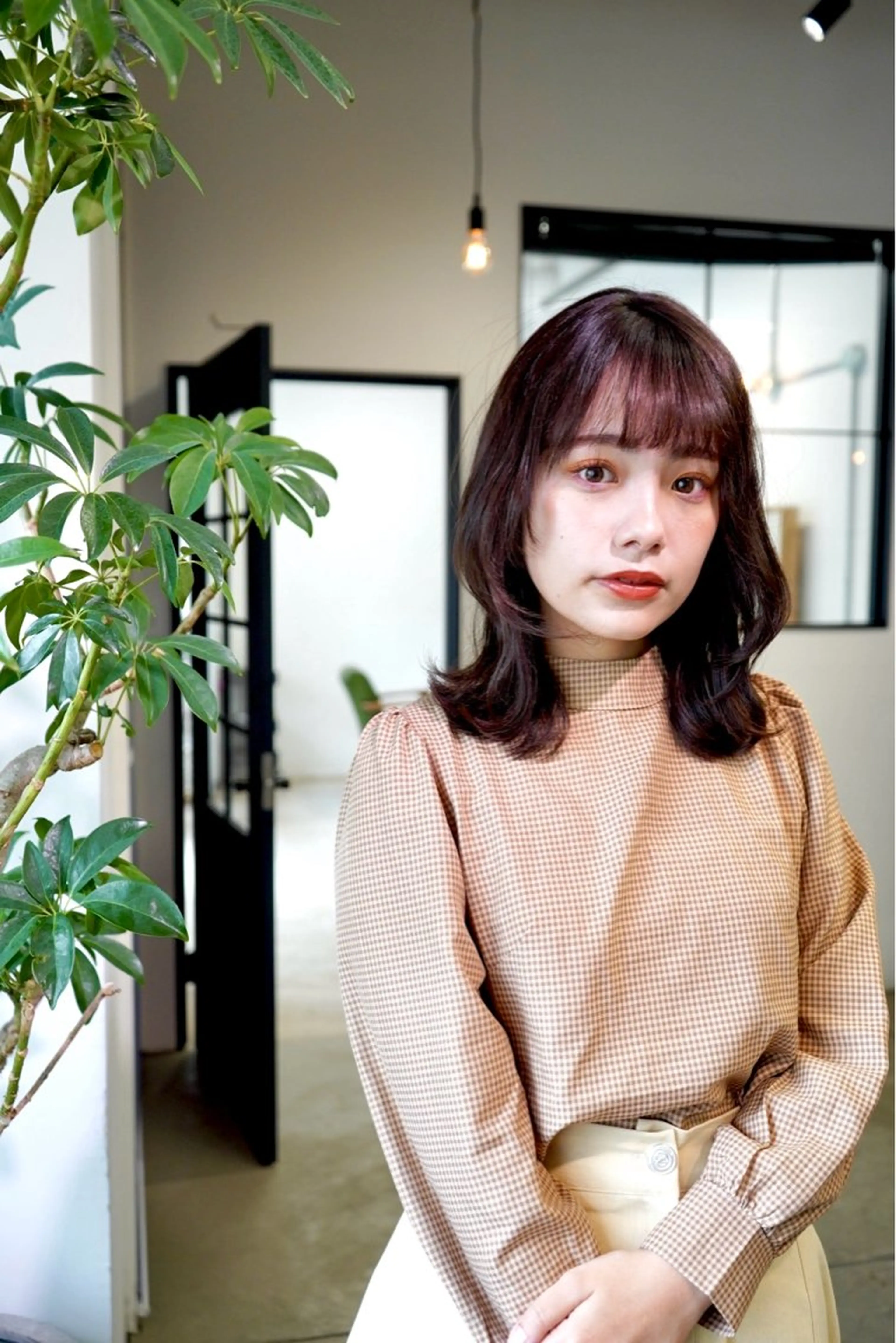 セミロング 1回で綺麗になる 髪質改善 小山光のヘアスタイル