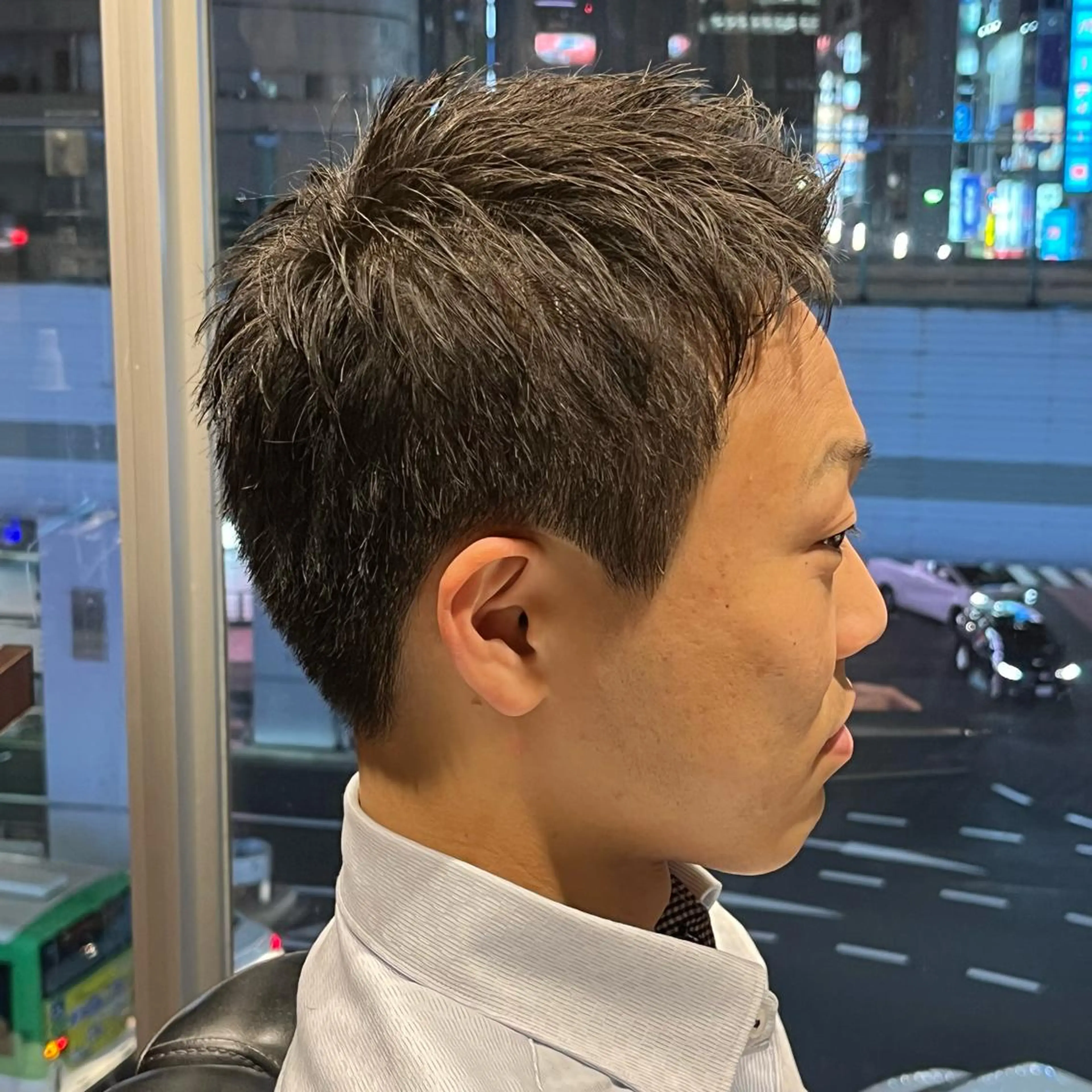 ショート メンズ プレミアムバーバー新宿店所属・💈無料メンズカット 💈内田南風のヘアスタイル
