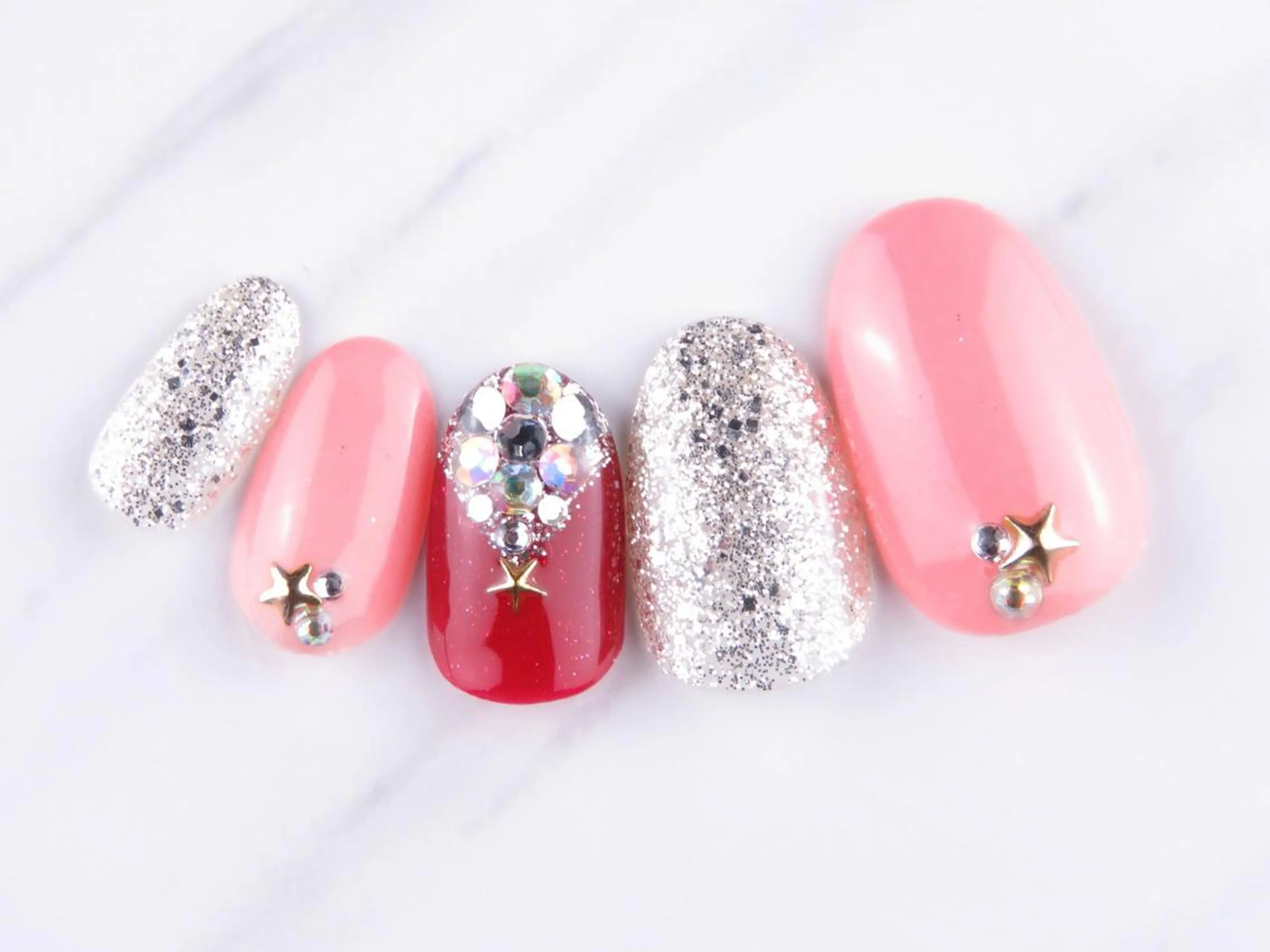 ネイル ネイリスト シンのネイルデザイン