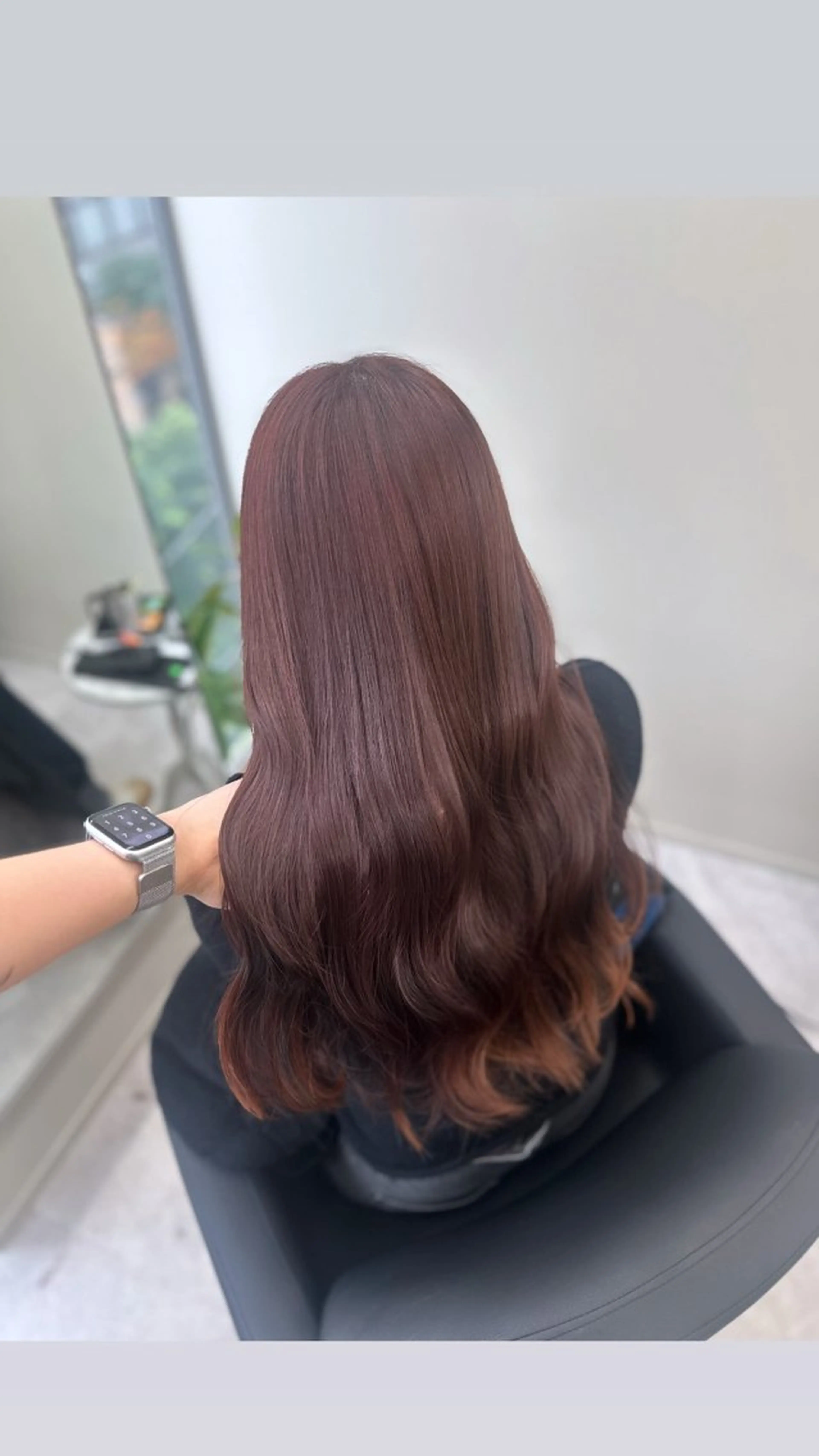 ロング ピンクブラウン ヘアカラー トリートメント 縮毛矯正/艶カラー /髪質改善/なんばのヘアスタイル