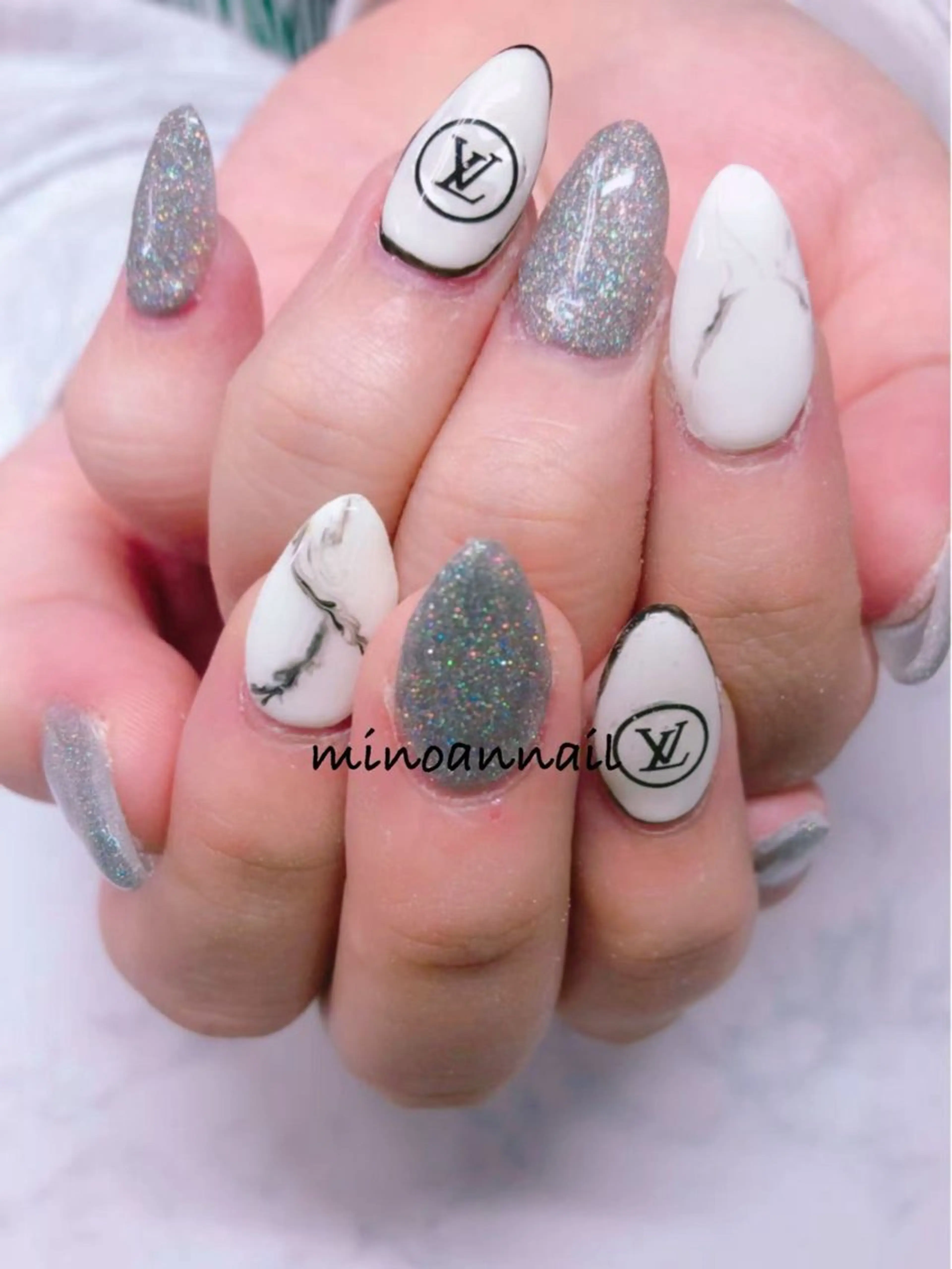 ネイル Minoan Lのネイルデザイン