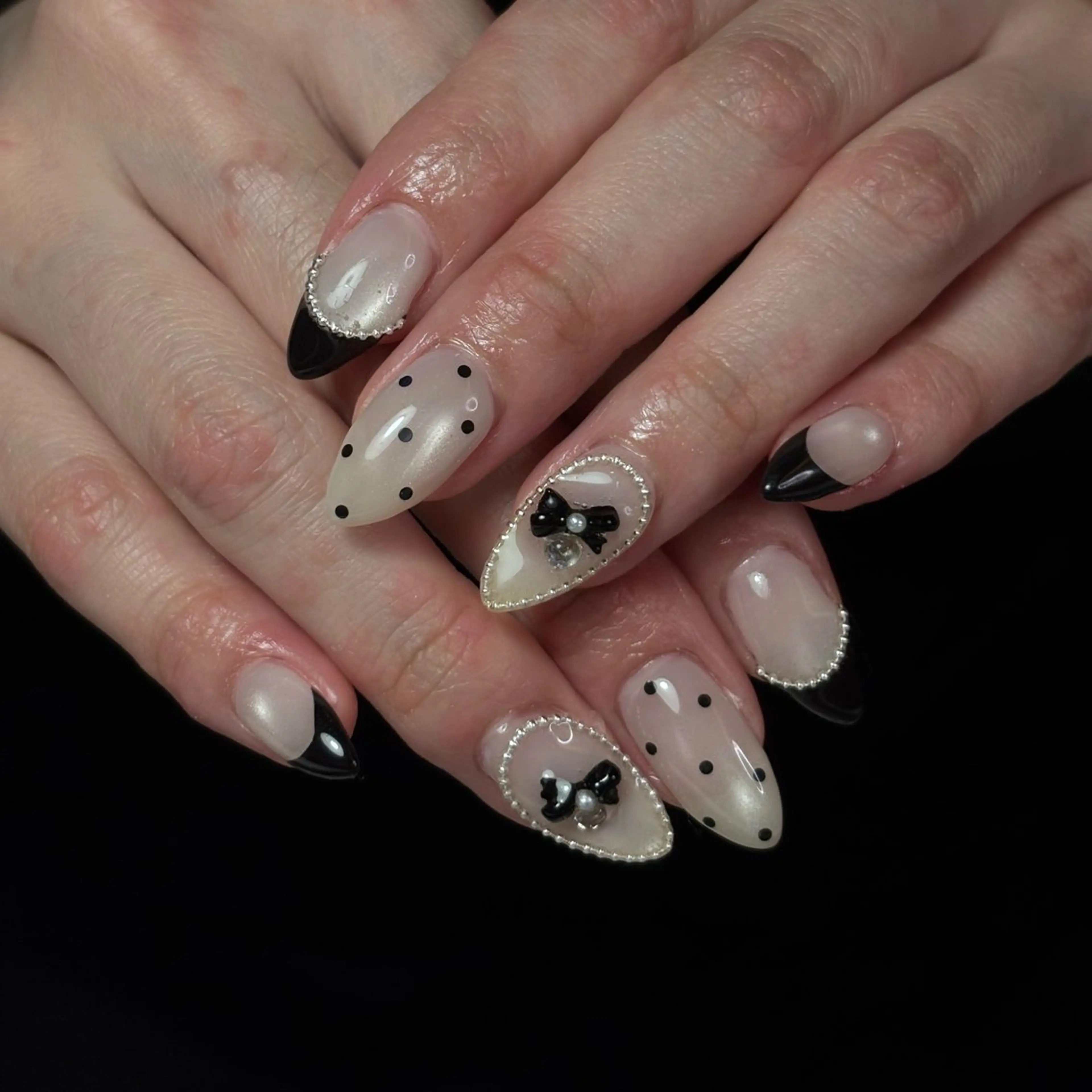 ネイル フレンチネイル ガーリー ハンドネイル mood mitsukiのネイルデザイン