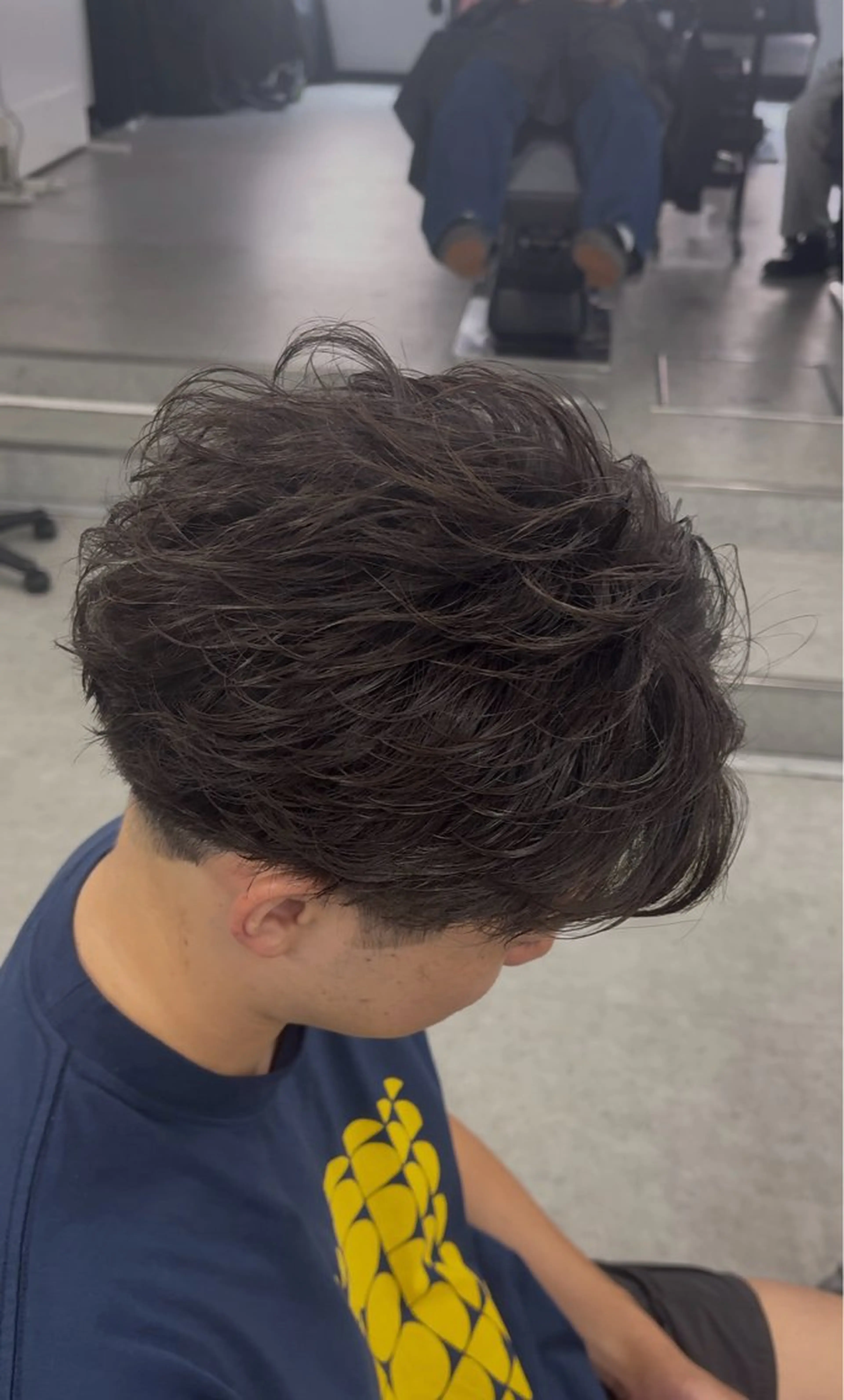 パーマ メンズ センターパート フェザーパーマ メンズハイライト メンズメッシュ マッシュ カット ヘアカラー センターパート/フェ ザー🔥SHUYAのヘアスタイル