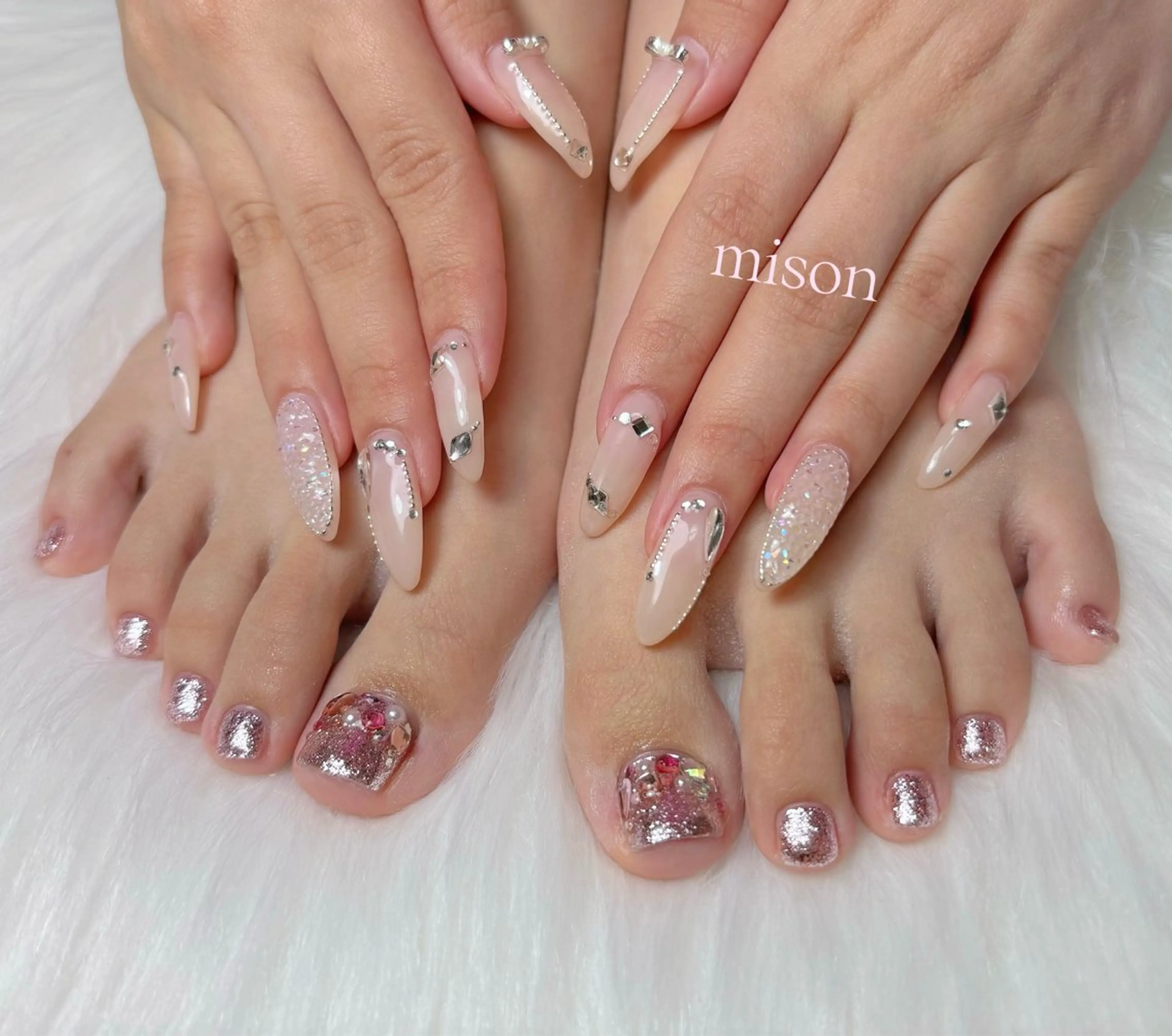 ネイル mison 安形友花のネイルデザイン