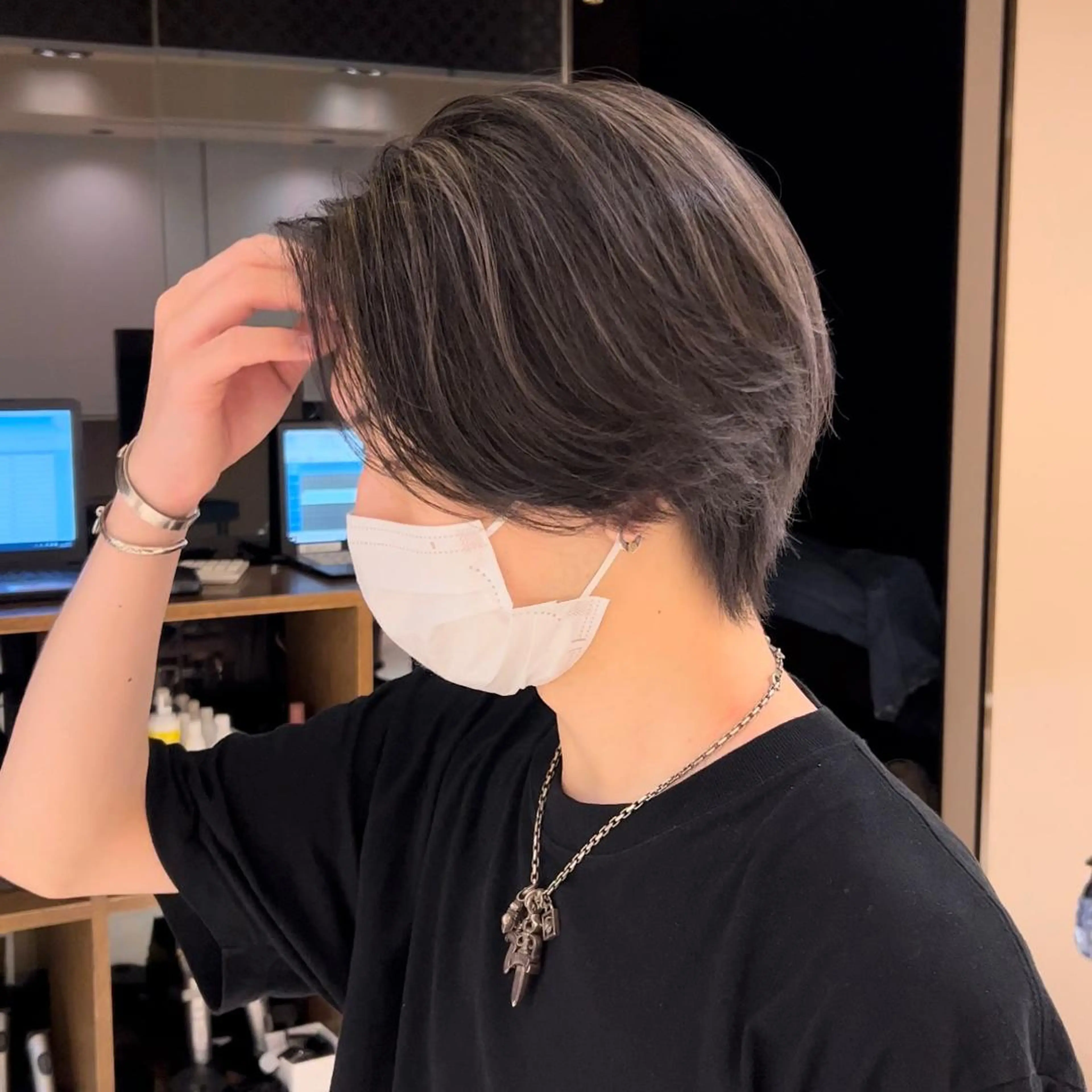 メンズ レイヤー/顔周り カット/松岡 祥利のヘアスタイル