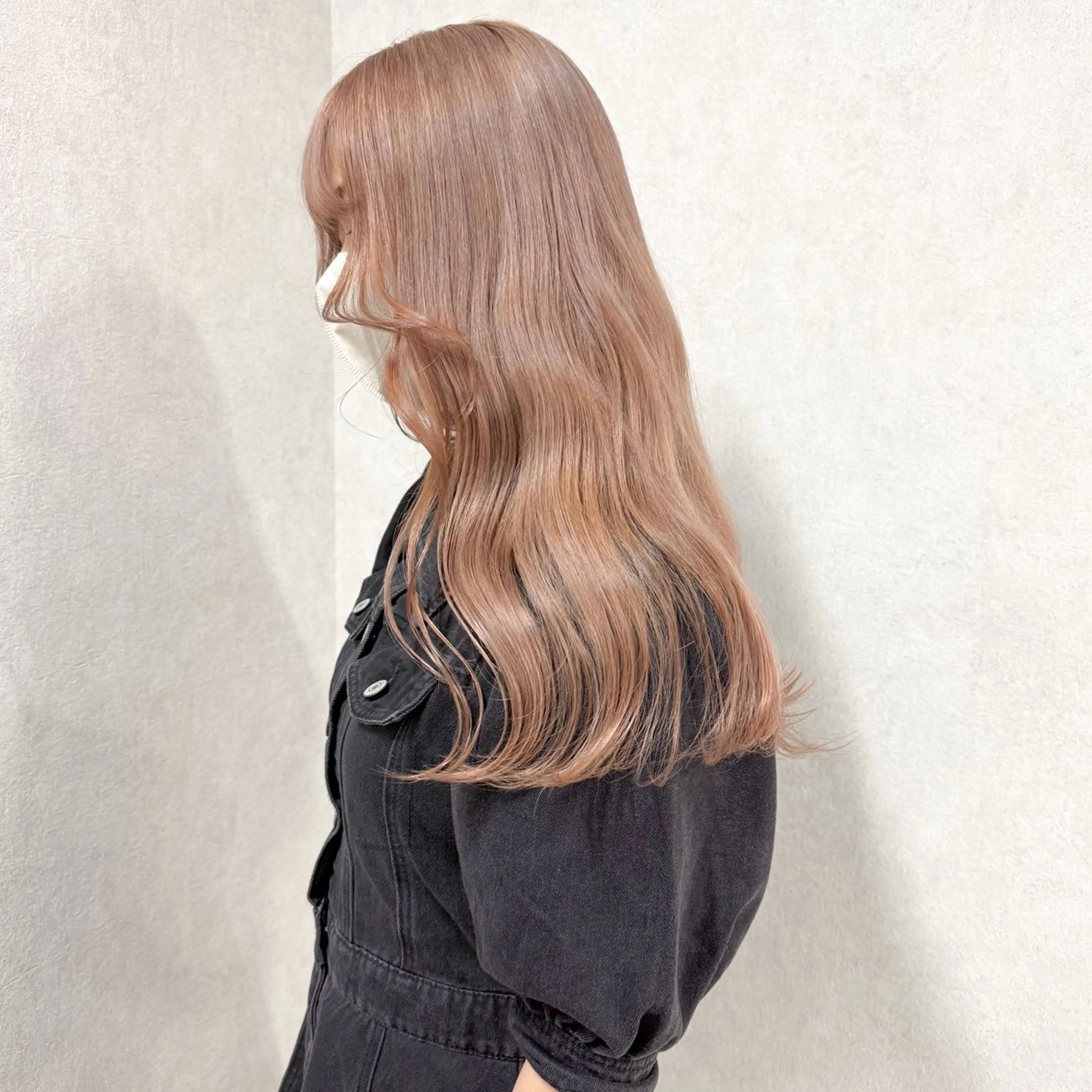 ロング カラー ベージュカラー ミルクティーベージュ カット ヘアカラー 🎀ミルクティー/暖 色×レイヤー/マリアのヘアスタイル