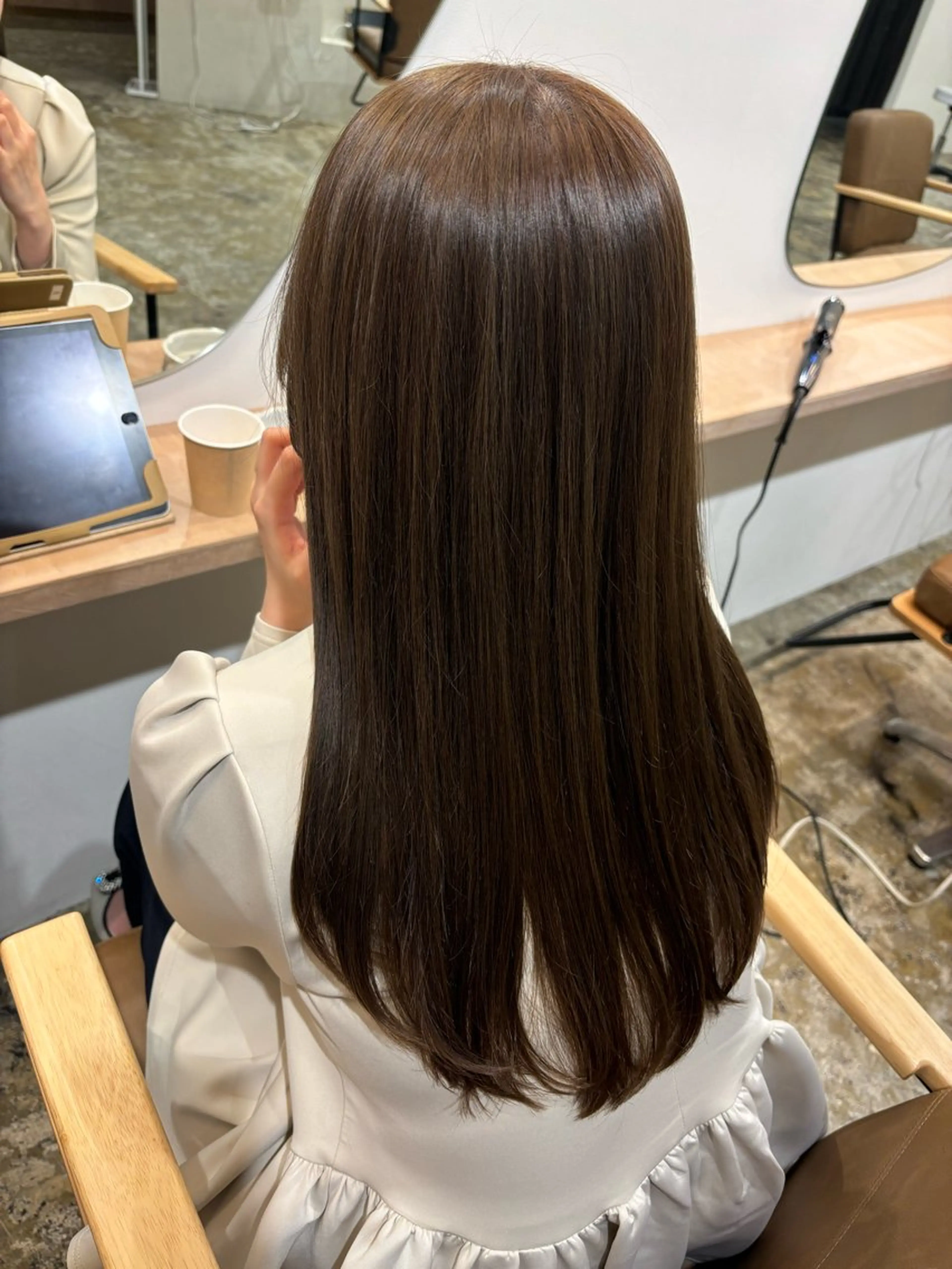 ロング カット ヘアカラー トリートメント モエカ -YUCCA-のヘアスタイル