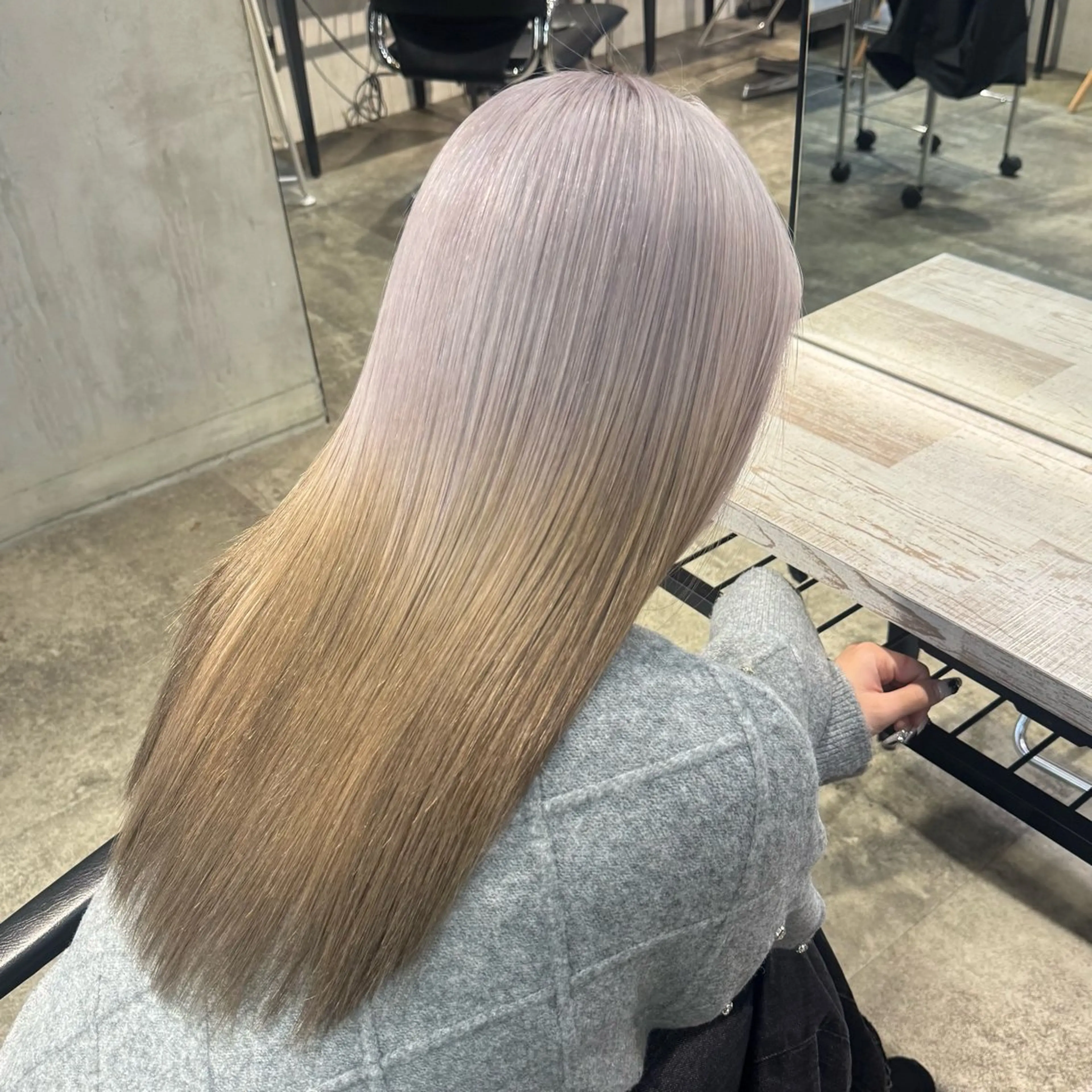 ロング カラー ヘアカラー トリートメント ☪ ‎ハイトーン信者 ☪️yumeka🪩のヘアスタイル